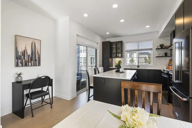 72 - 2774 MONTROSE AVENUE, Abbotsford 5