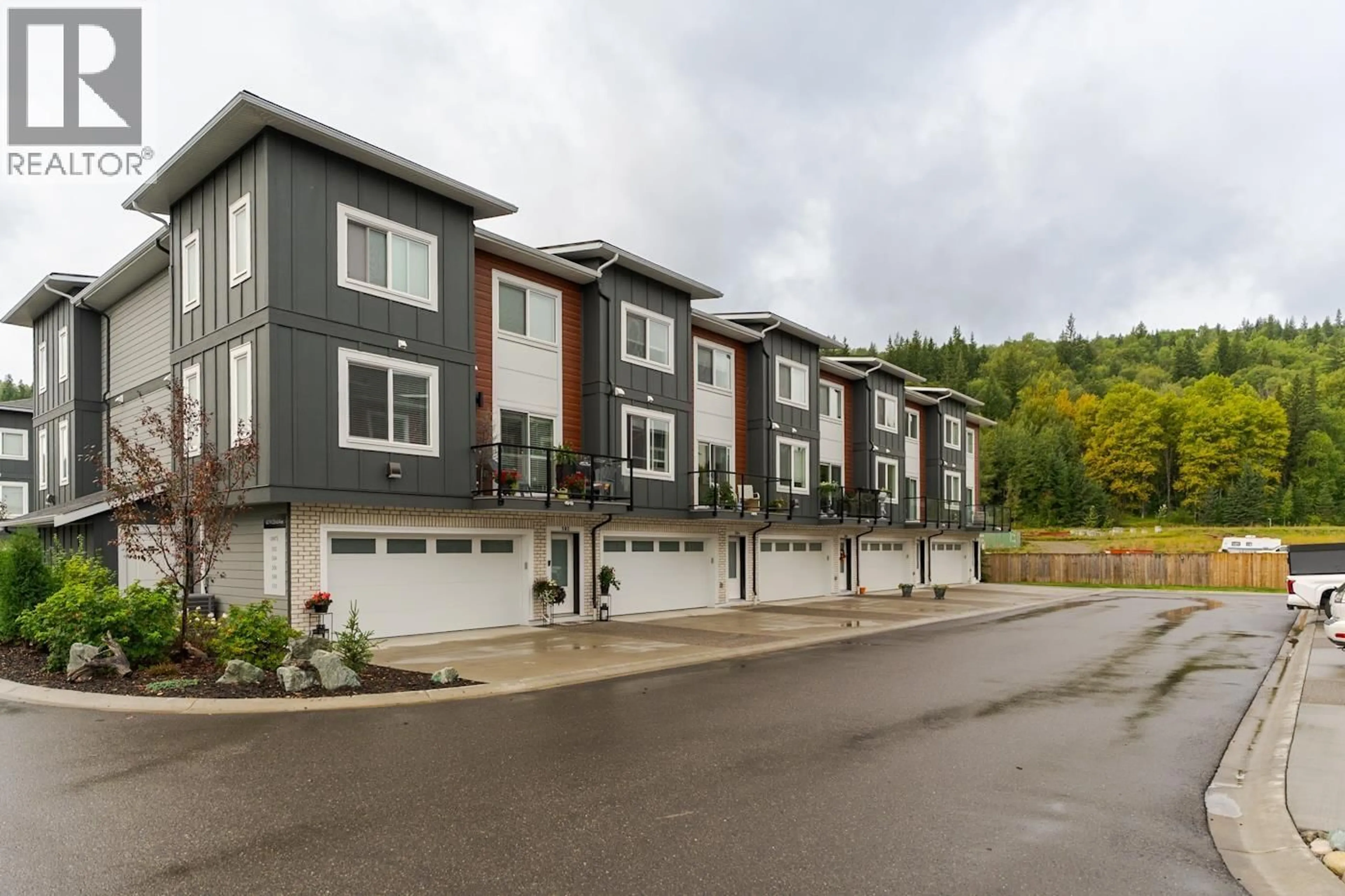 Home with vinyl exterior material, street for 508 - 4274 22ND AVENUE, Prince George British Columbia V2N0J4