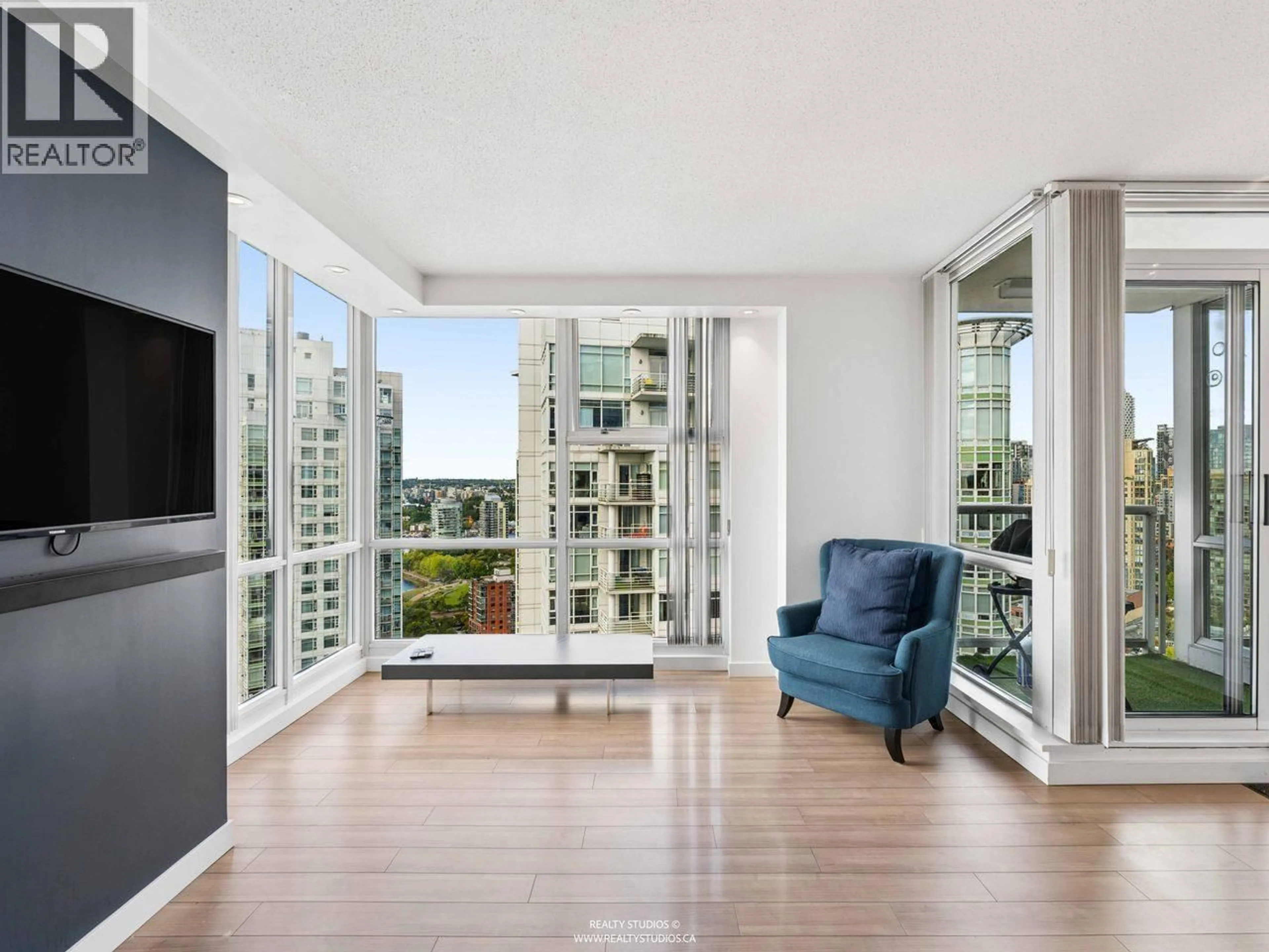 Unknown for 3202 - 193 AQUARIUS MEWS, Vancouver British Columbia V6Z2Z2