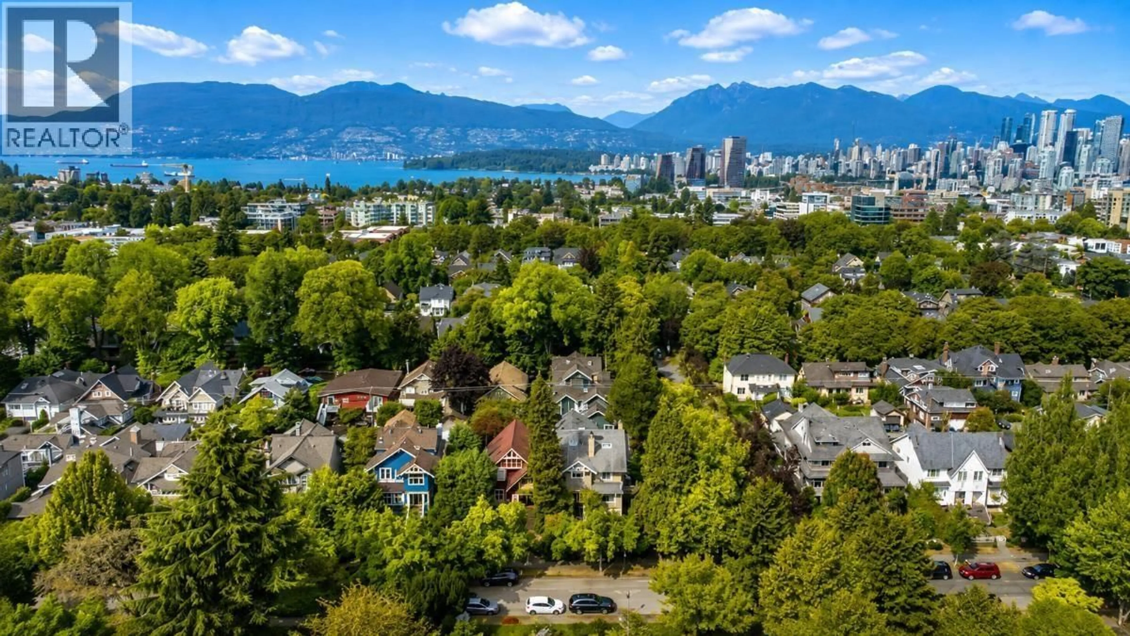 A pic from outside/outdoor area/front of a property/back of a property/a pic from drone, unknown for 1903 14TH AVENUE, Vancouver British Columbia V6J2K1