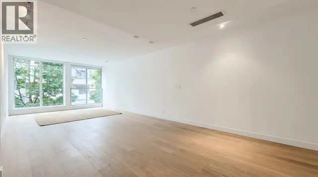 206 - 1477 PENDER STREET, Vancouver 4