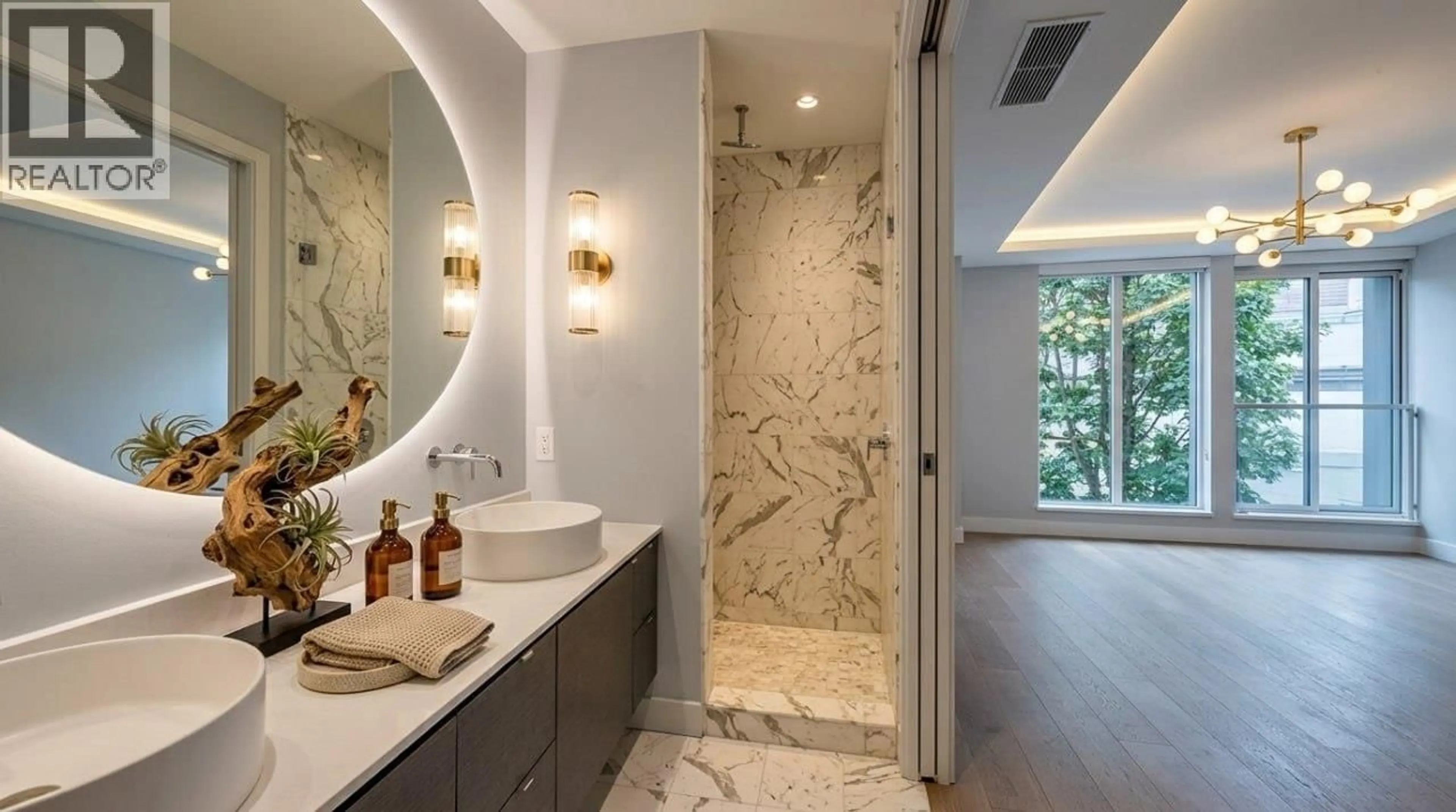 Contemporary bathroom, ceramic/tile floor for 206 - 1477 PENDER STREET, Vancouver British Columbia V6G2S3