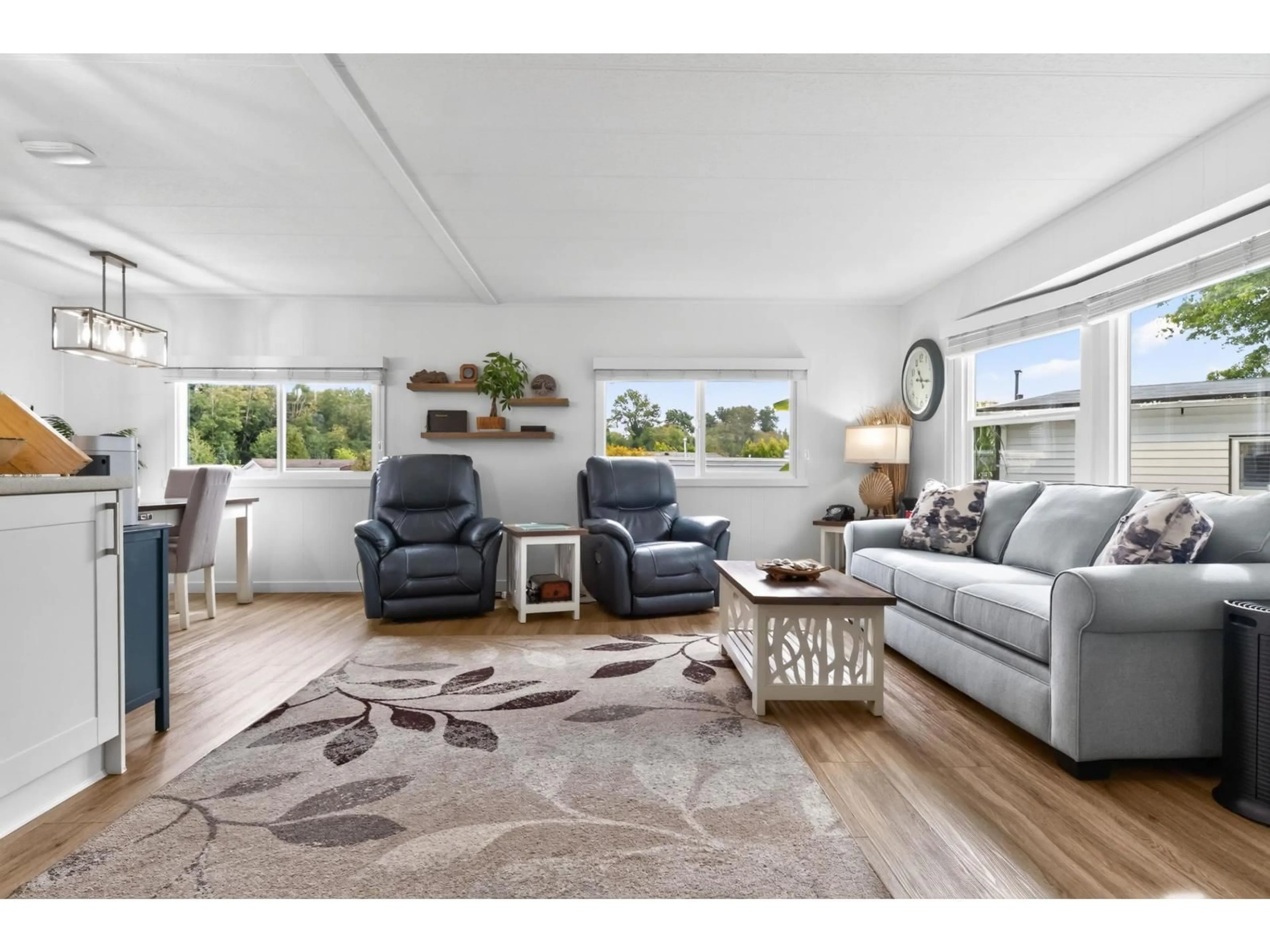 Living room with furniture, unknown for 175 - 1840 160 STREET, Surrey British Columbia V4A4X4