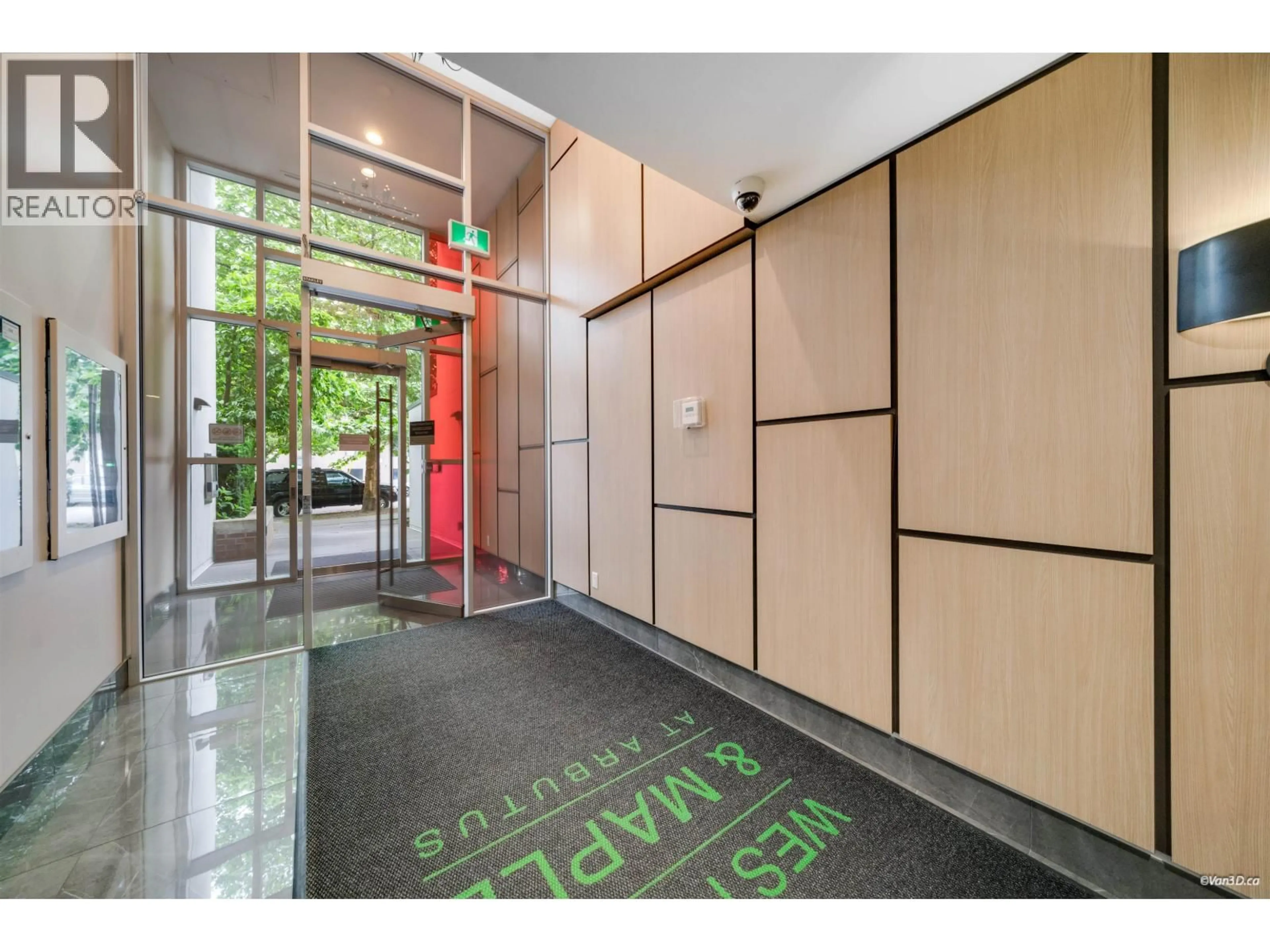Indoor foyer for 704 - 2565 MAPLE STREET, Vancouver British Columbia V7J0C8
