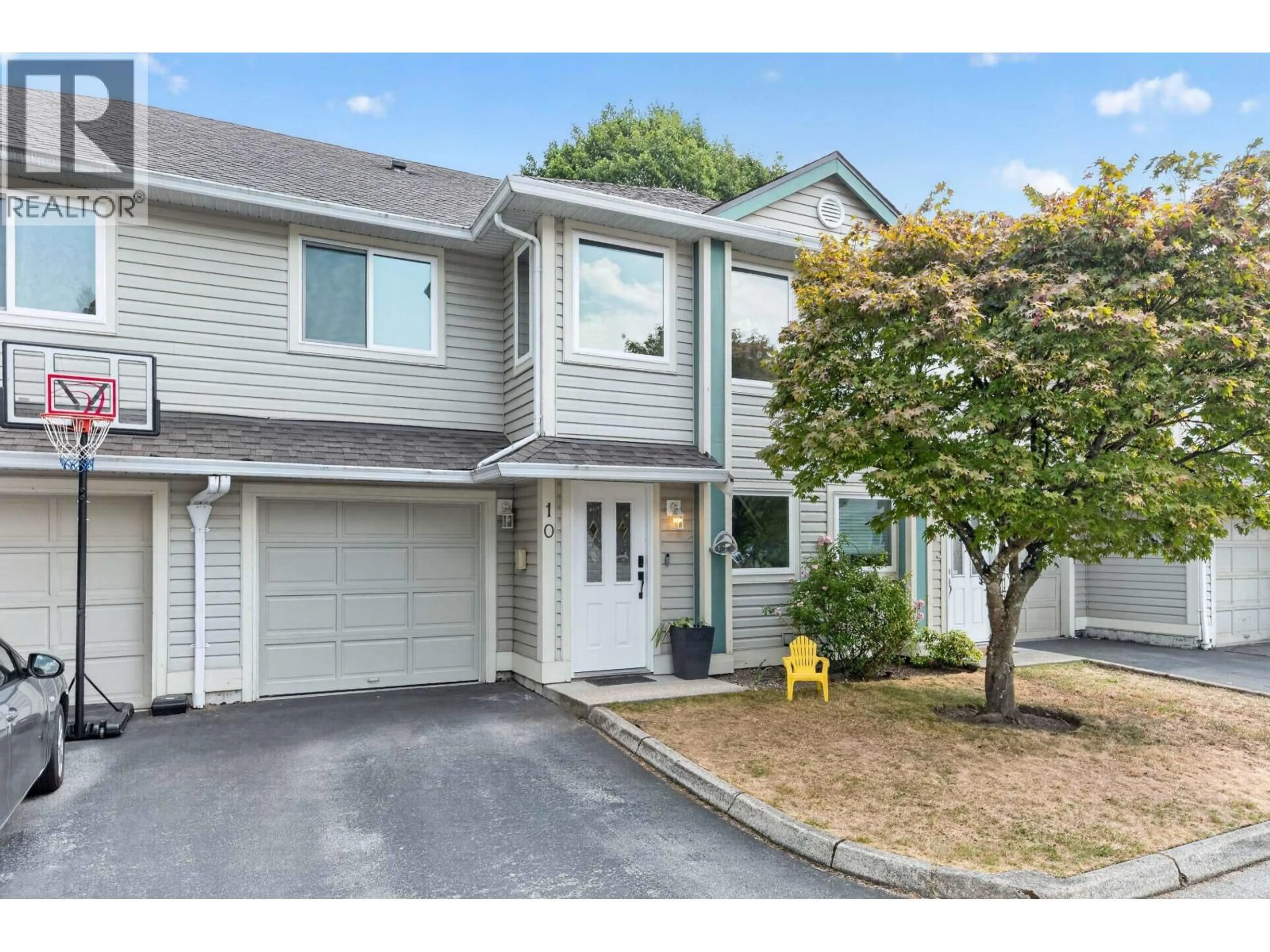 Home with vinyl exterior material, street for 10 - 11950 232 STREET, Maple Ridge British Columbia V2X6T1
