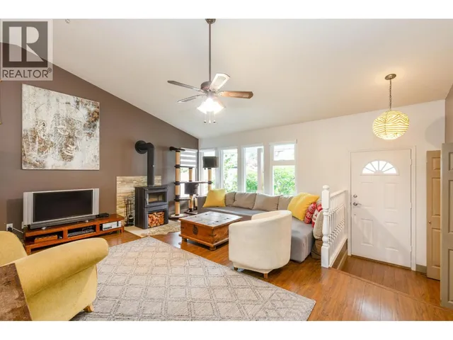 12193 MAKINSON STREET, Maple Ridge 3