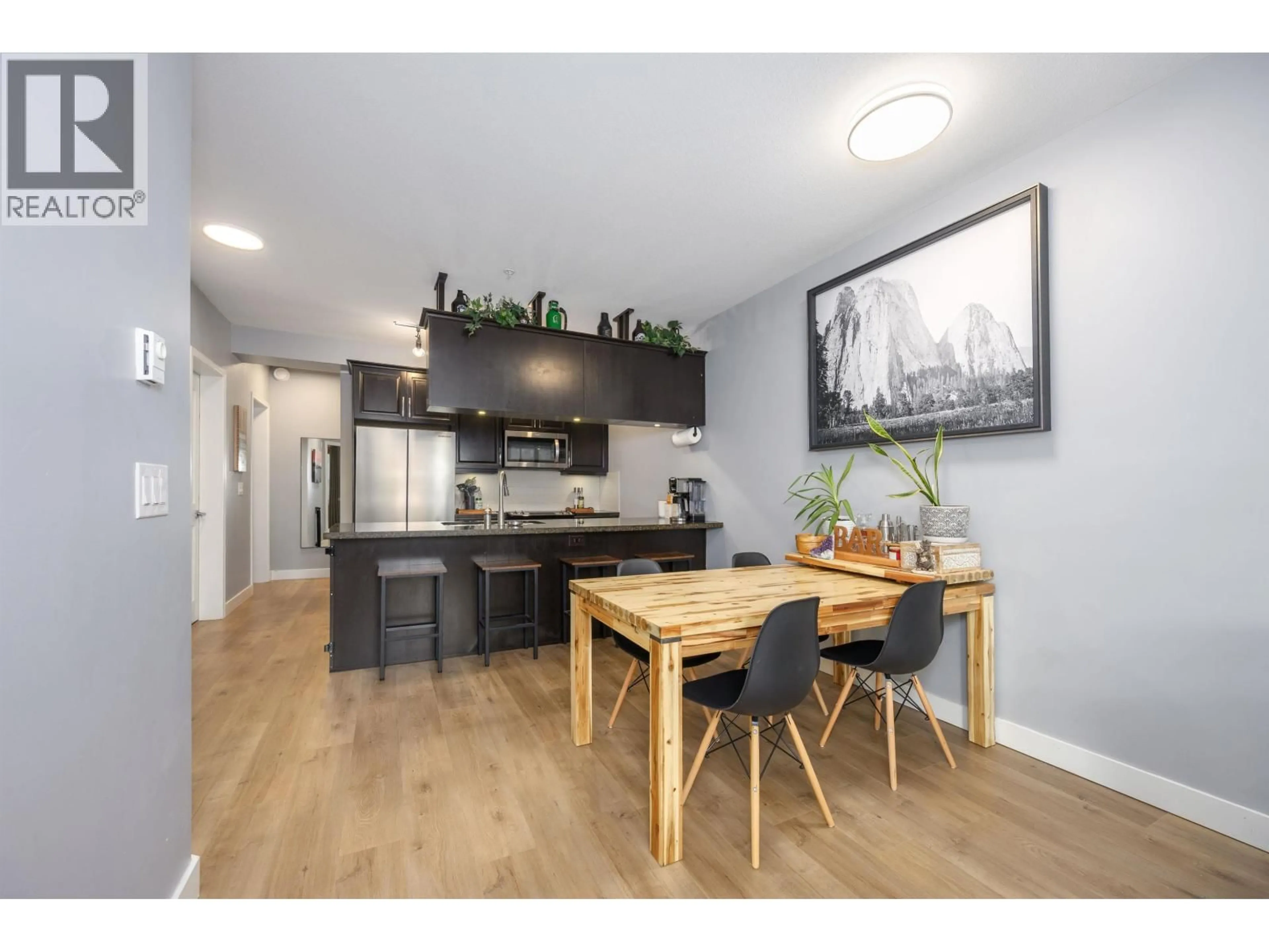 Open concept kitchen, wood/laminate floor for 115 - 11887 BURNETT STREET, Maple Ridge British Columbia V2X6P6