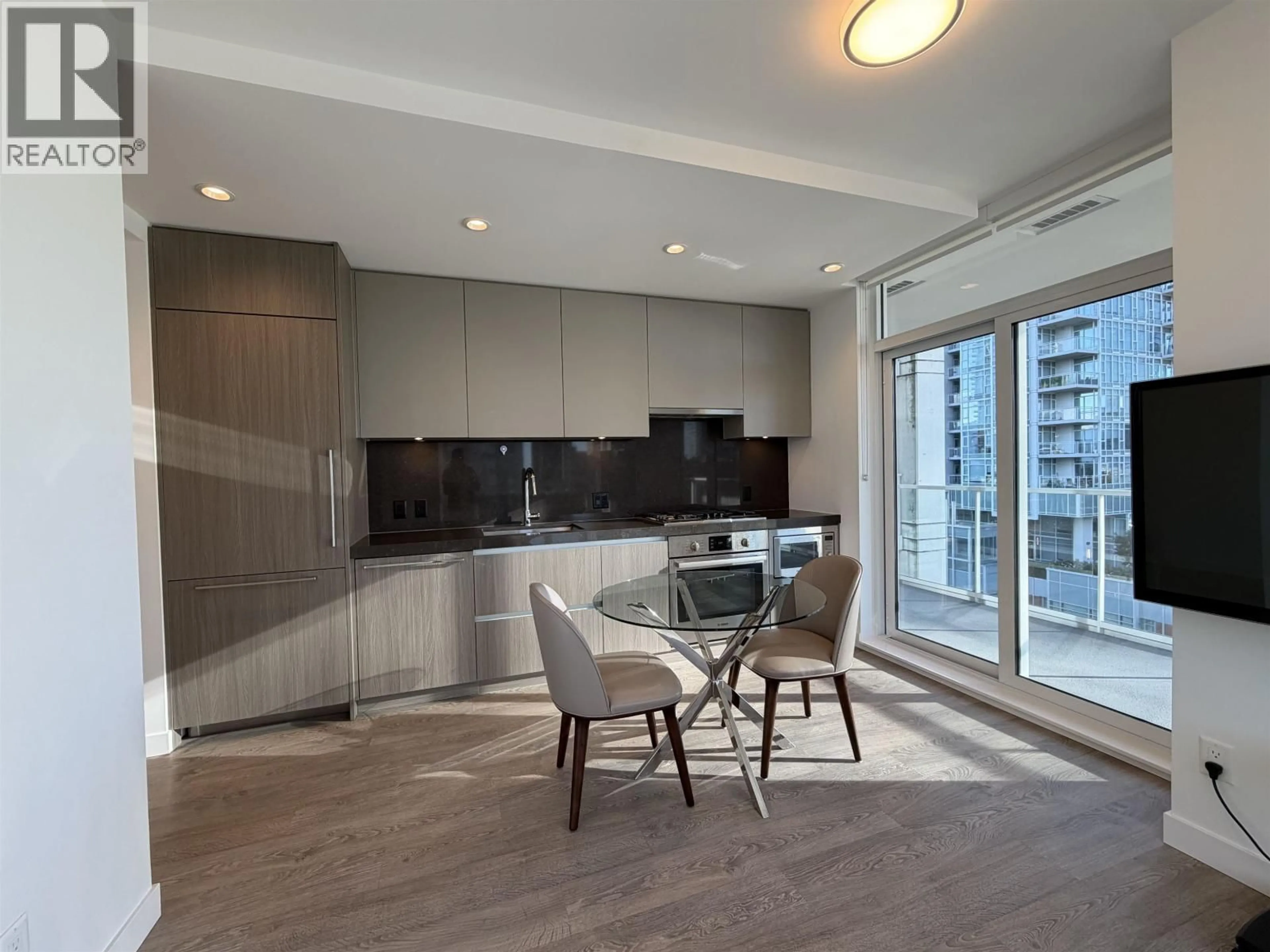 Open concept kitchen, unknown for 709 - 6080 MCKAY AVENUE, Burnaby British Columbia V5H0J4