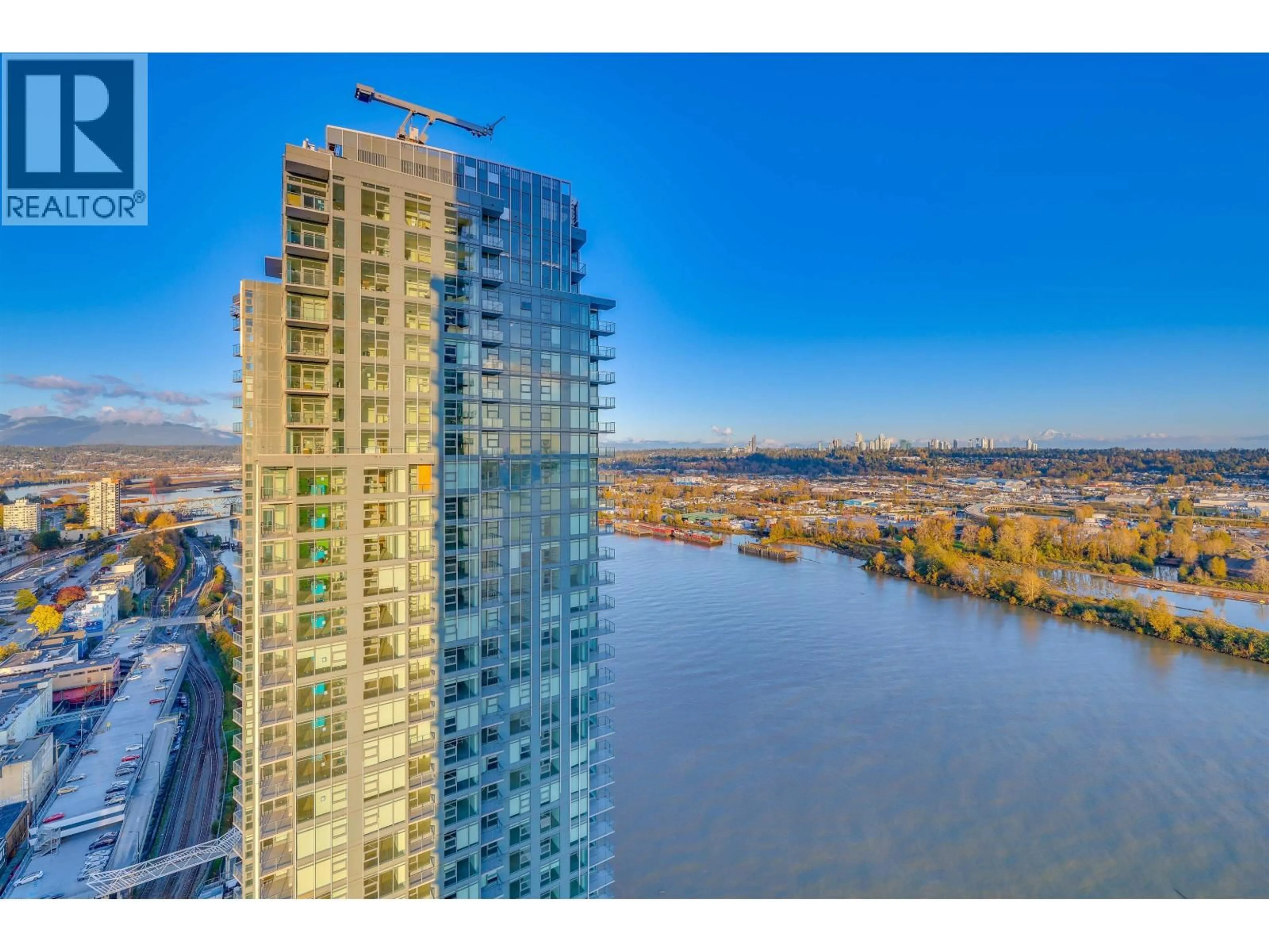 A pic from outside/outdoor area/front of a property/back of a property/a pic from drone, water/lake/river/ocean view for 3504 - 680 QUAYSIDE DRIVE, New Westminster British Columbia V3M0P2