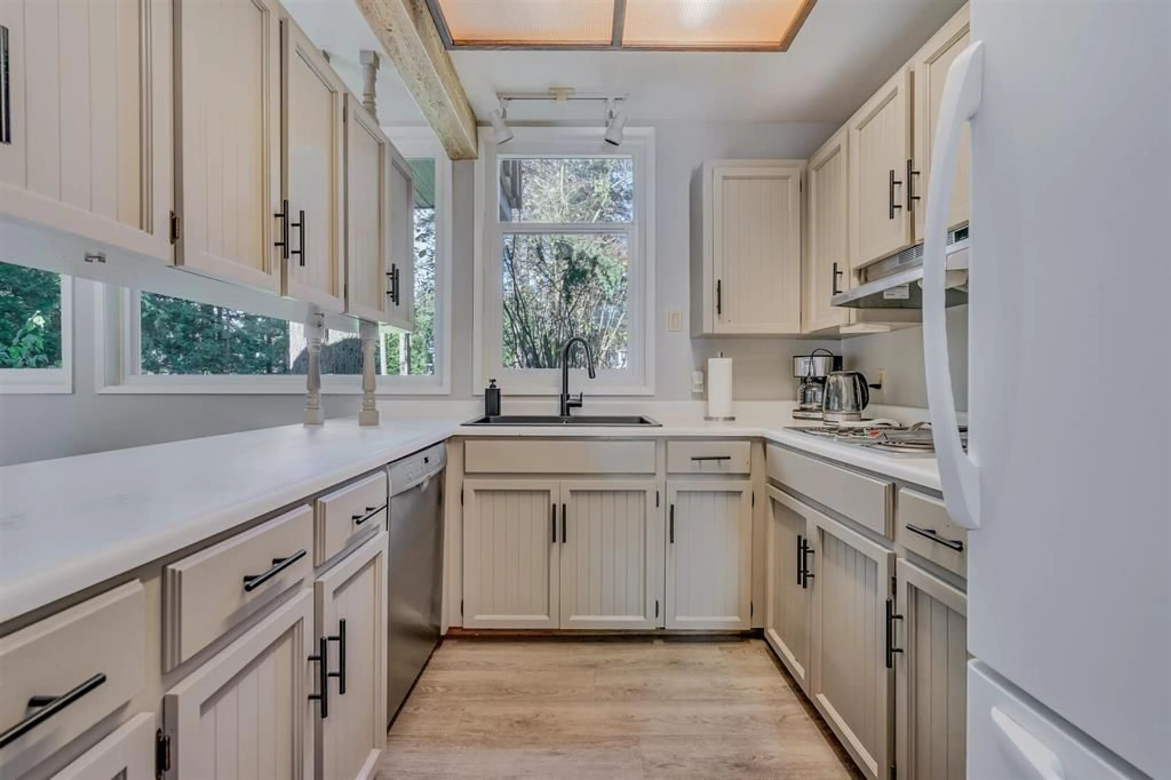 Unknown for 20264 27 AVENUE, Langley British Columbia V2Z1X3