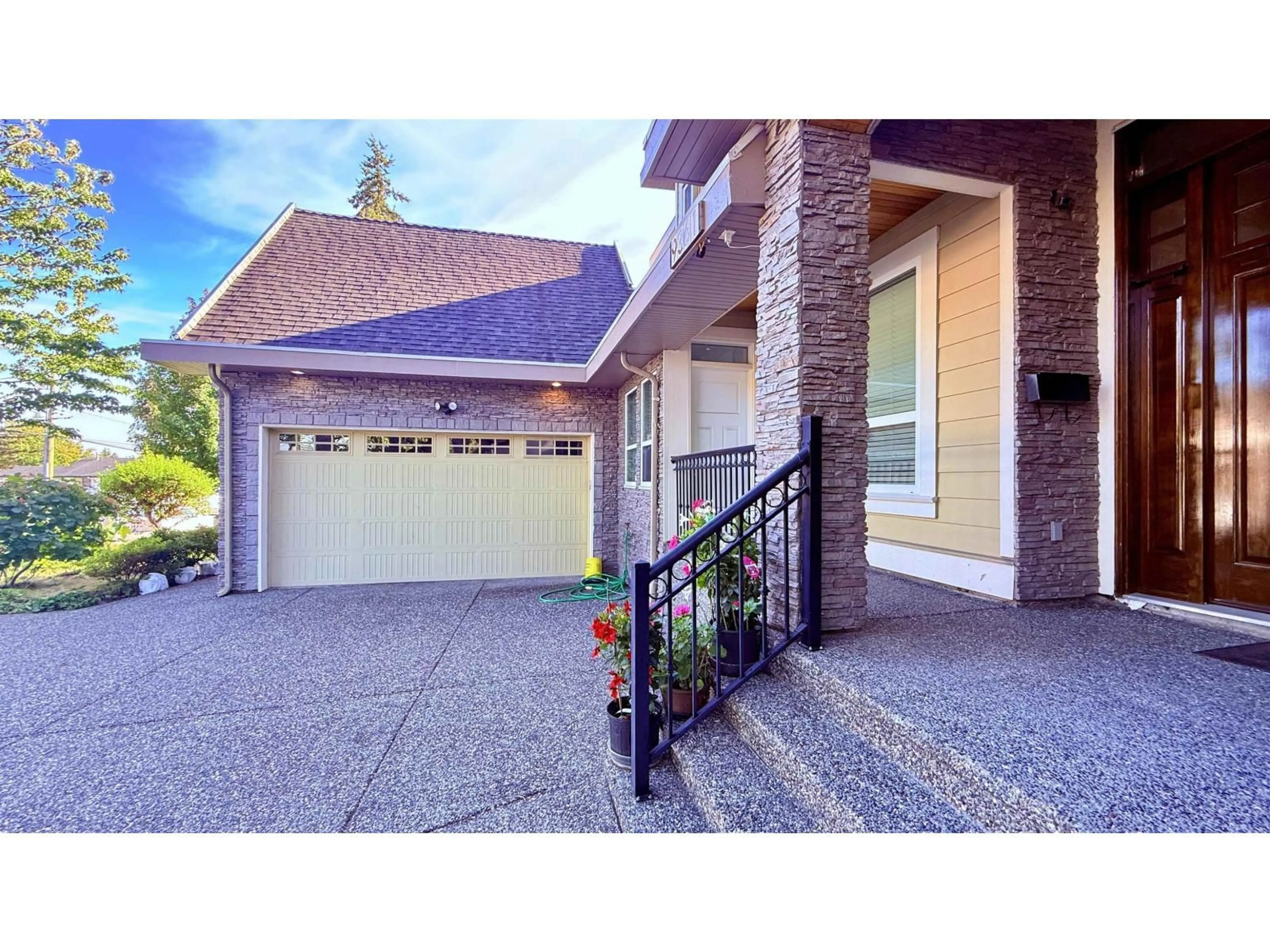 Unknown for 9361 124 STREET, Surrey British Columbia V3V4S2