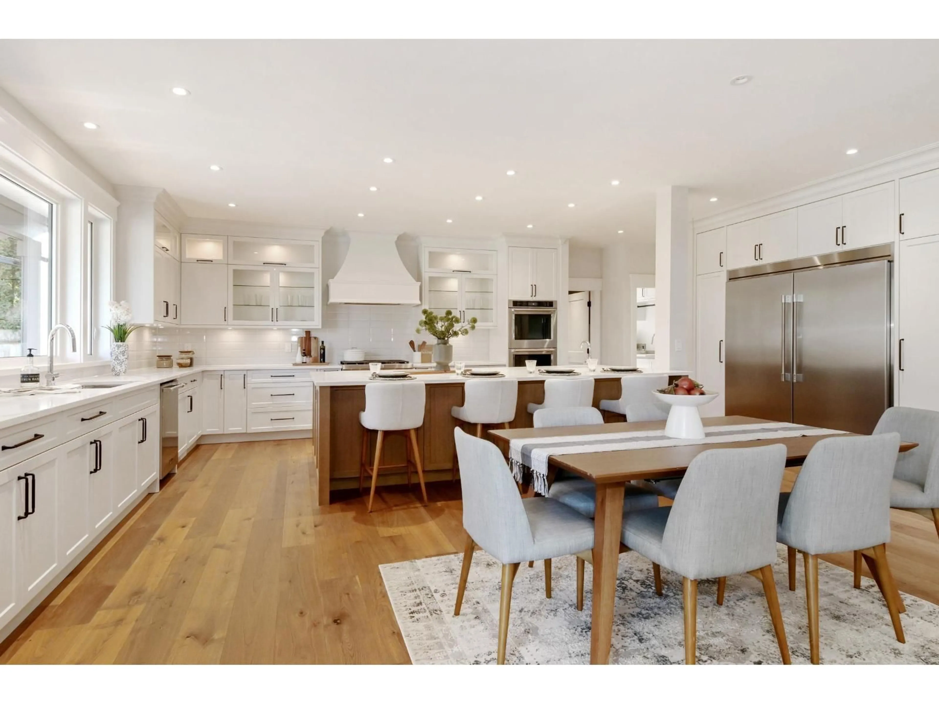 Open concept kitchen, wood/laminate floor for 4560 198 STREET, Langley British Columbia V3A1E8