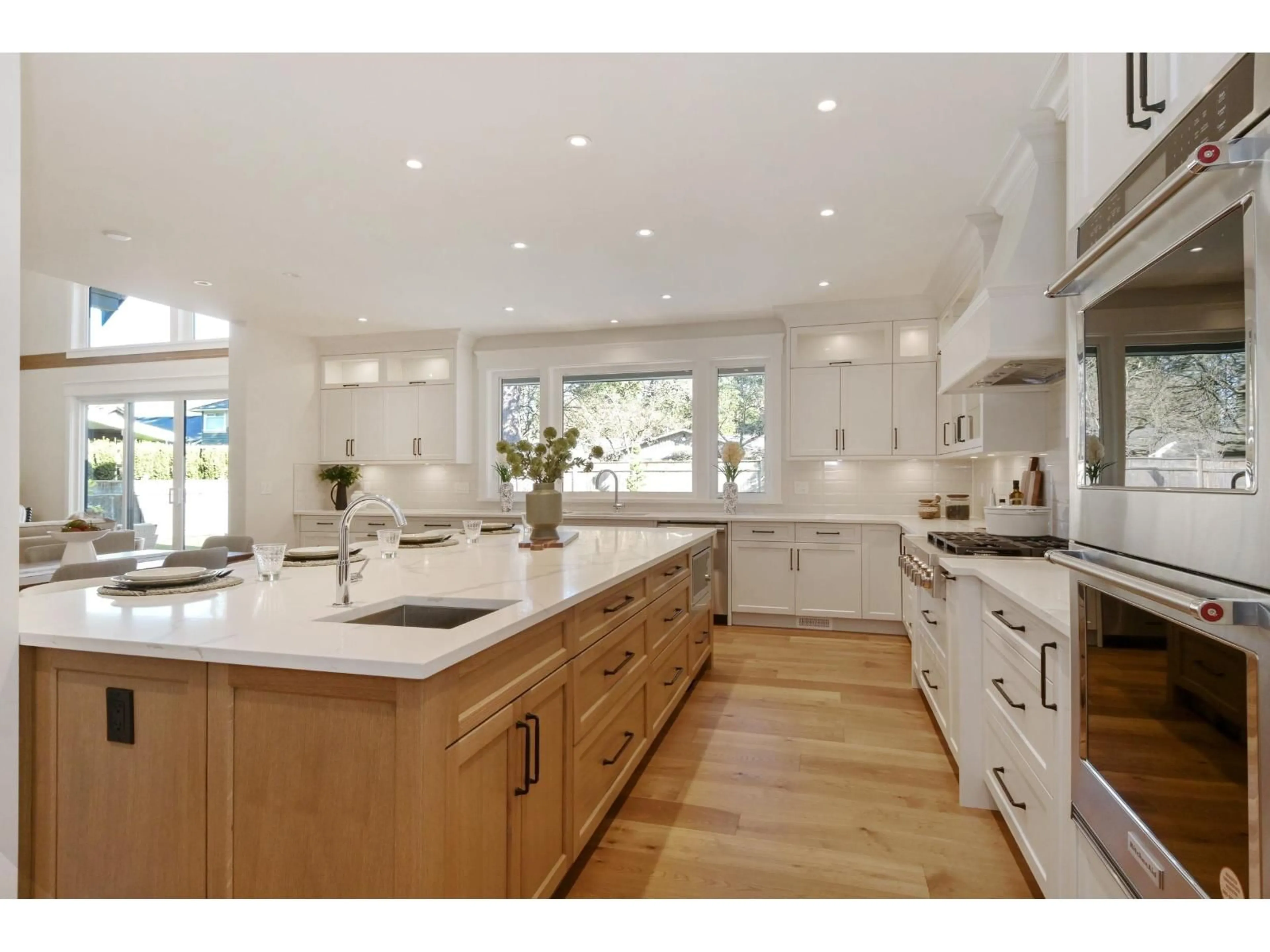 Open concept kitchen, unknown for 4560 198 STREET, Langley British Columbia V3A1E8