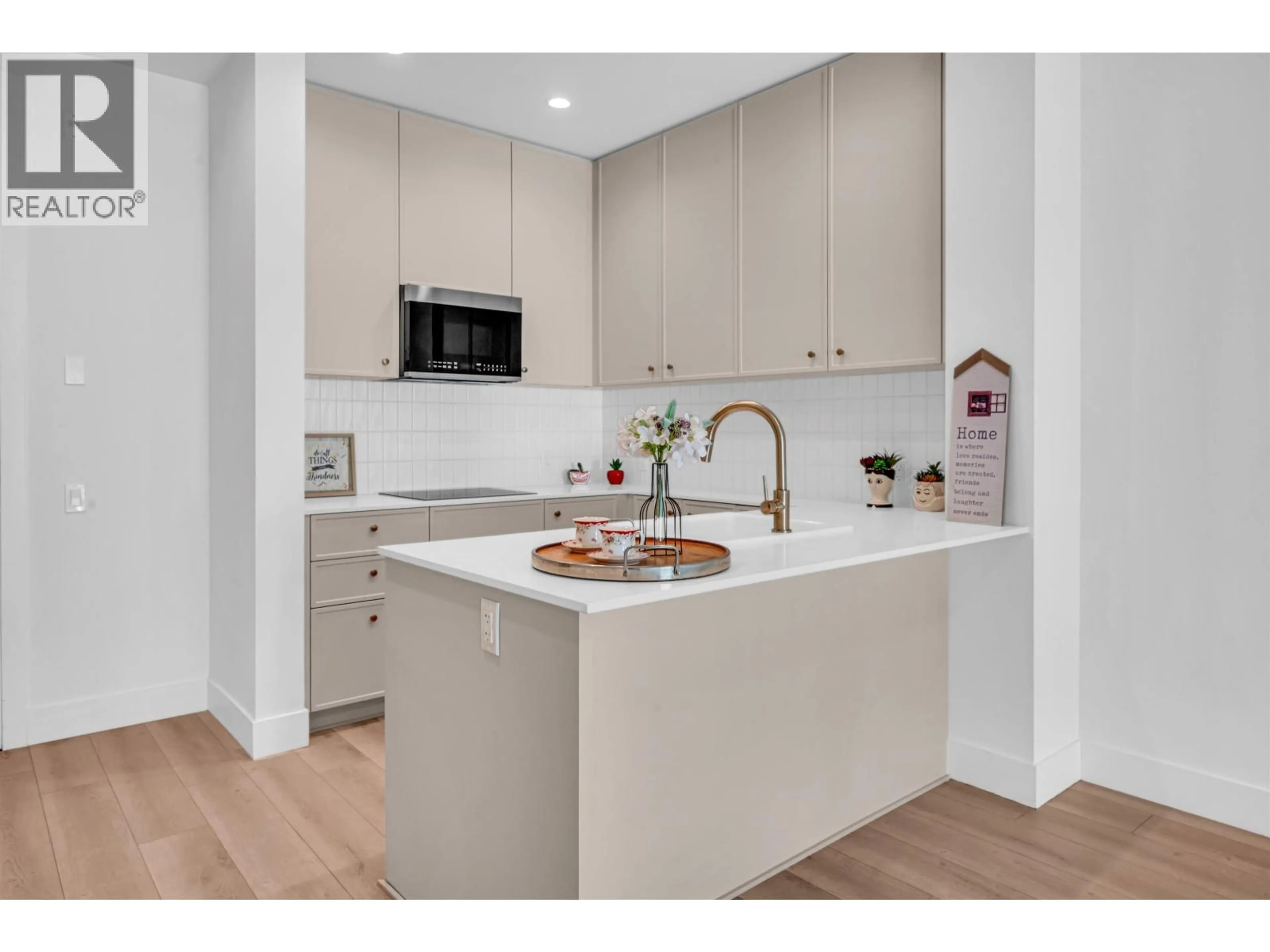 Open concept kitchen, unknown for 214 - 708 EDGAR AVENUE, Coquitlam British Columbia V3K0H3