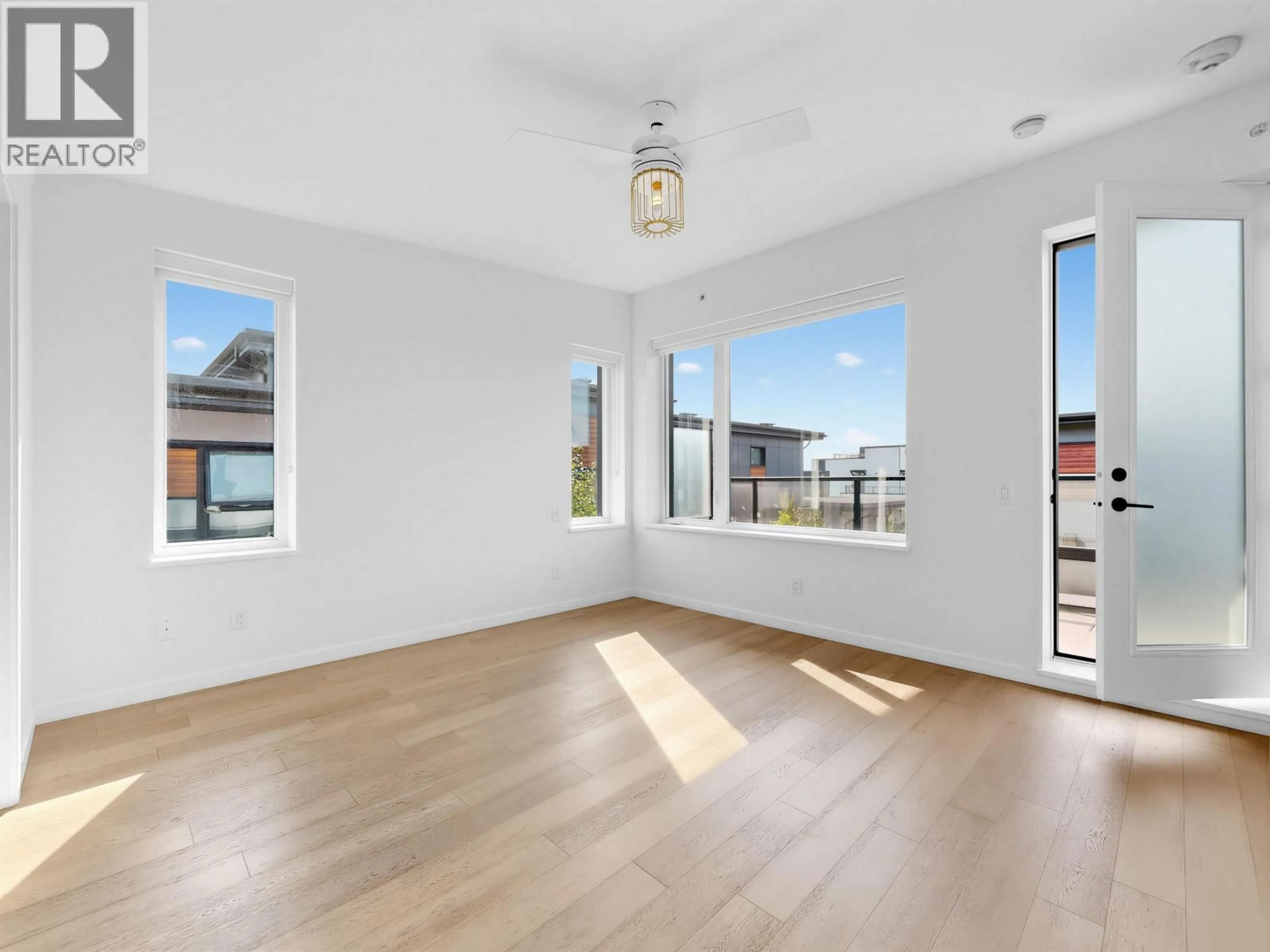A pic of a room for 42 - 528 2ND STREET, North Vancouver British Columbia V7L0G8