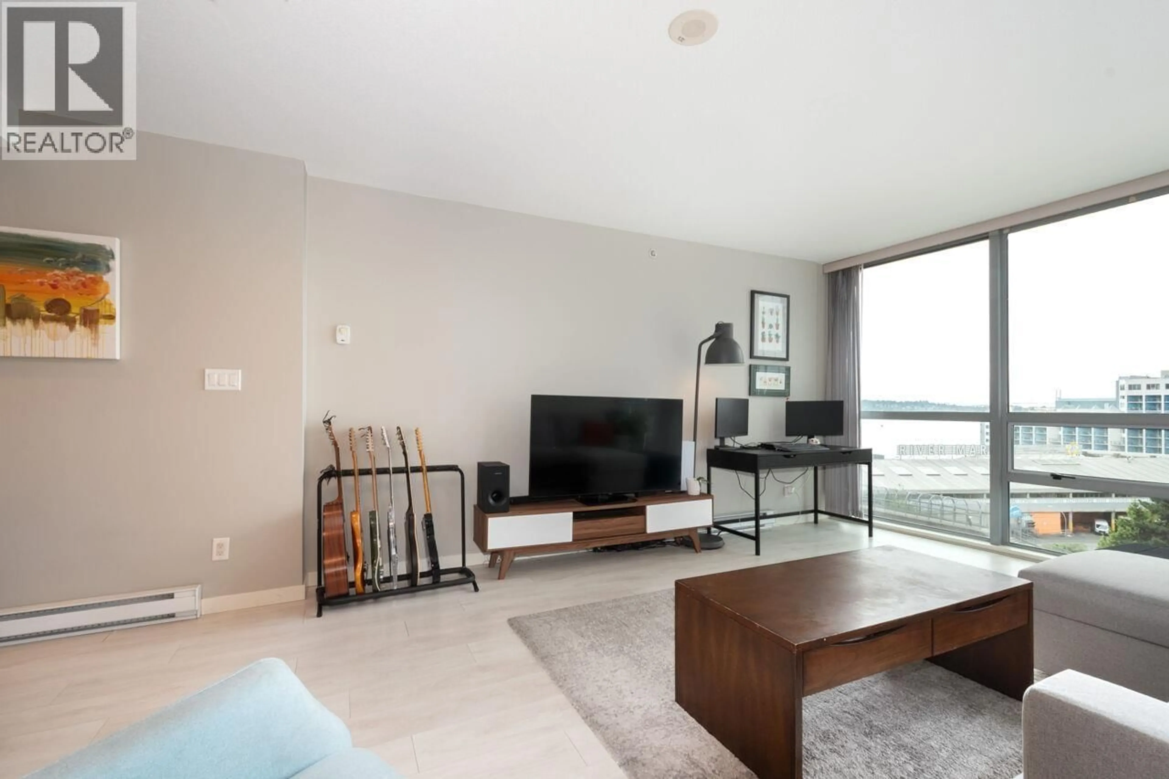 Living room with furniture, unknown for 902 - 14 BEGBIE STREET, New Westminster British Columbia V3M0C4