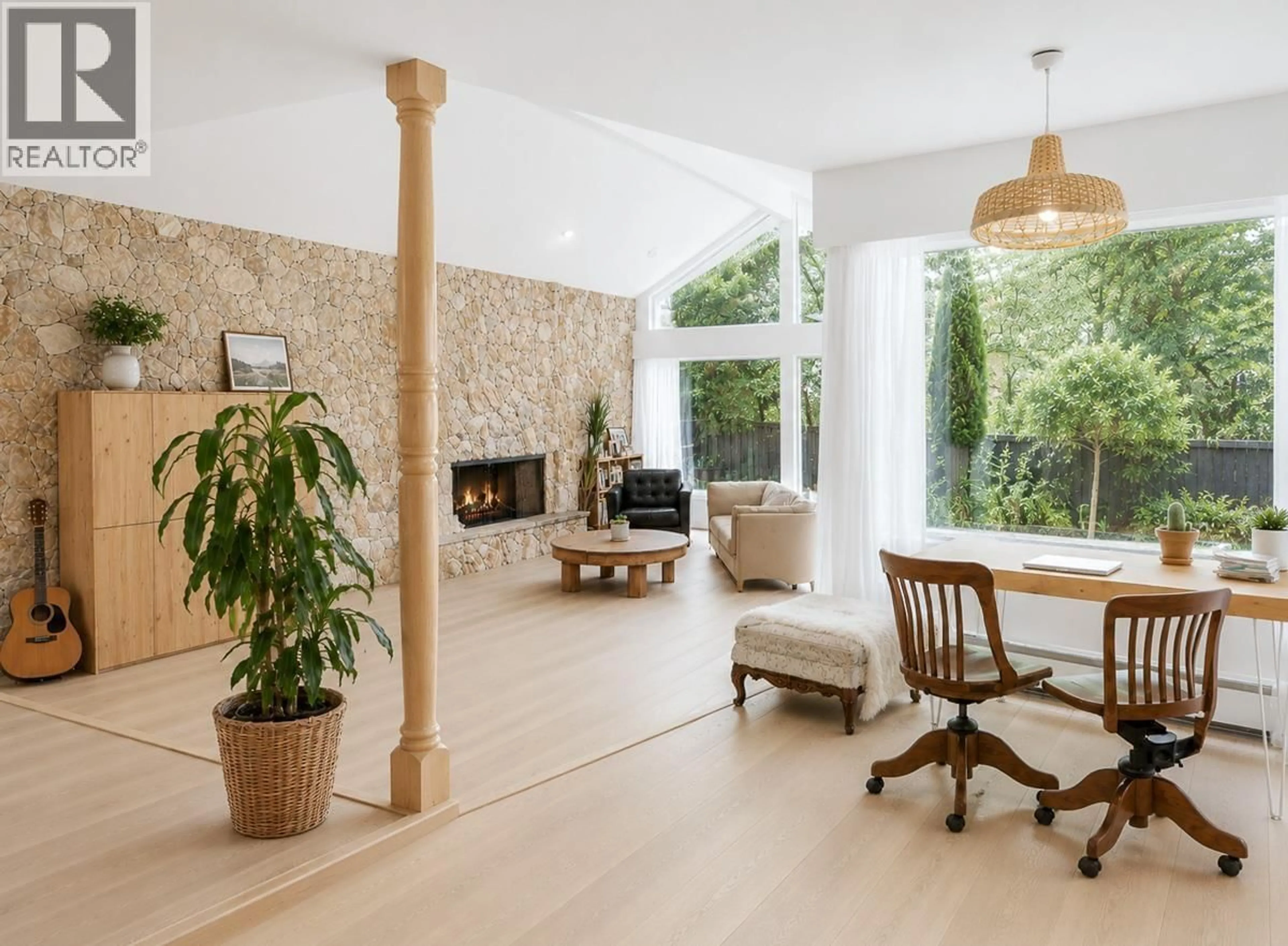 Living room with furniture, unknown for 4107 SALISH DRIVE, Vancouver British Columbia V6N3M3