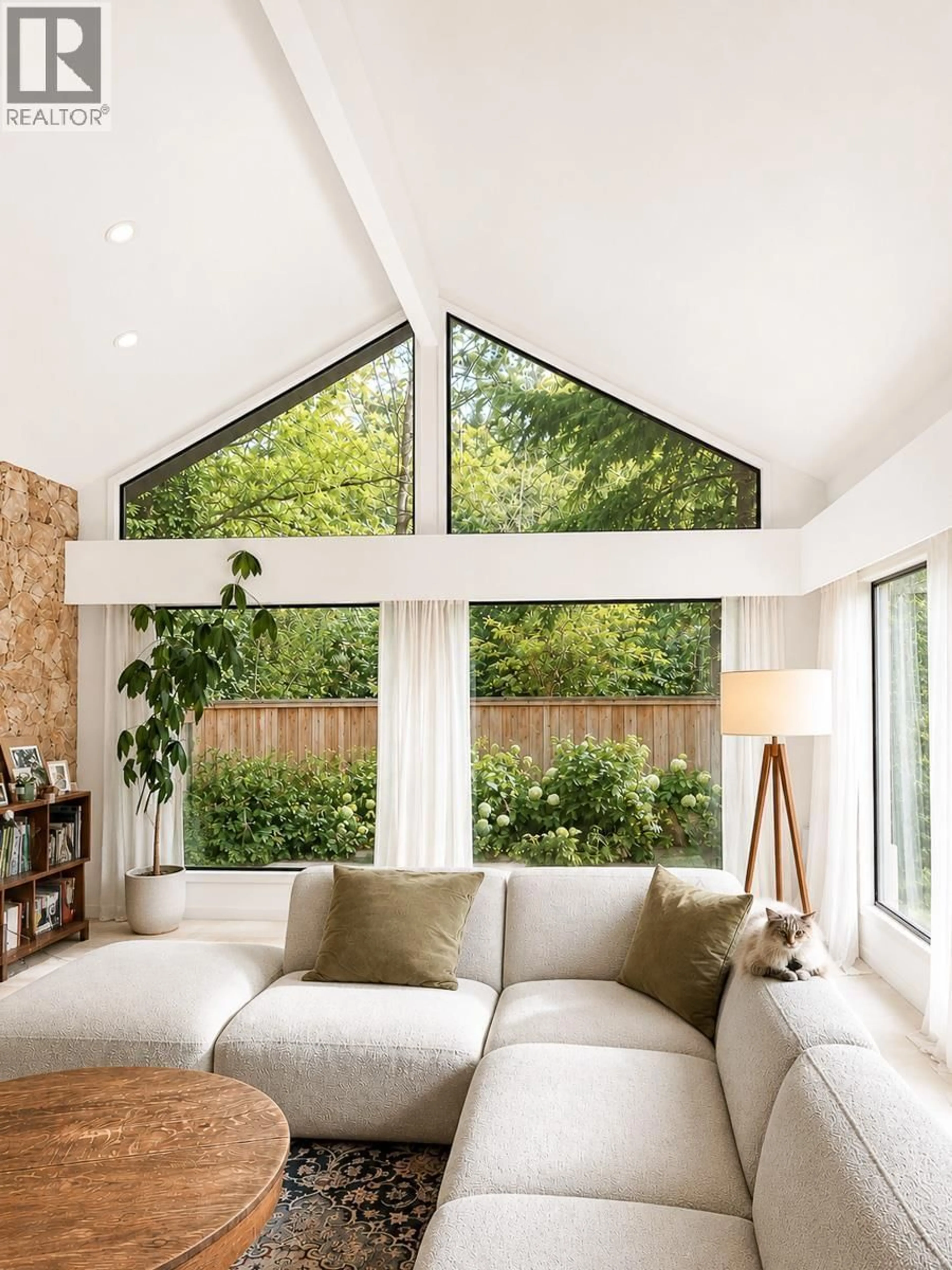 Living room with furniture, unknown for 4107 SALISH DRIVE, Vancouver British Columbia V6N3M3