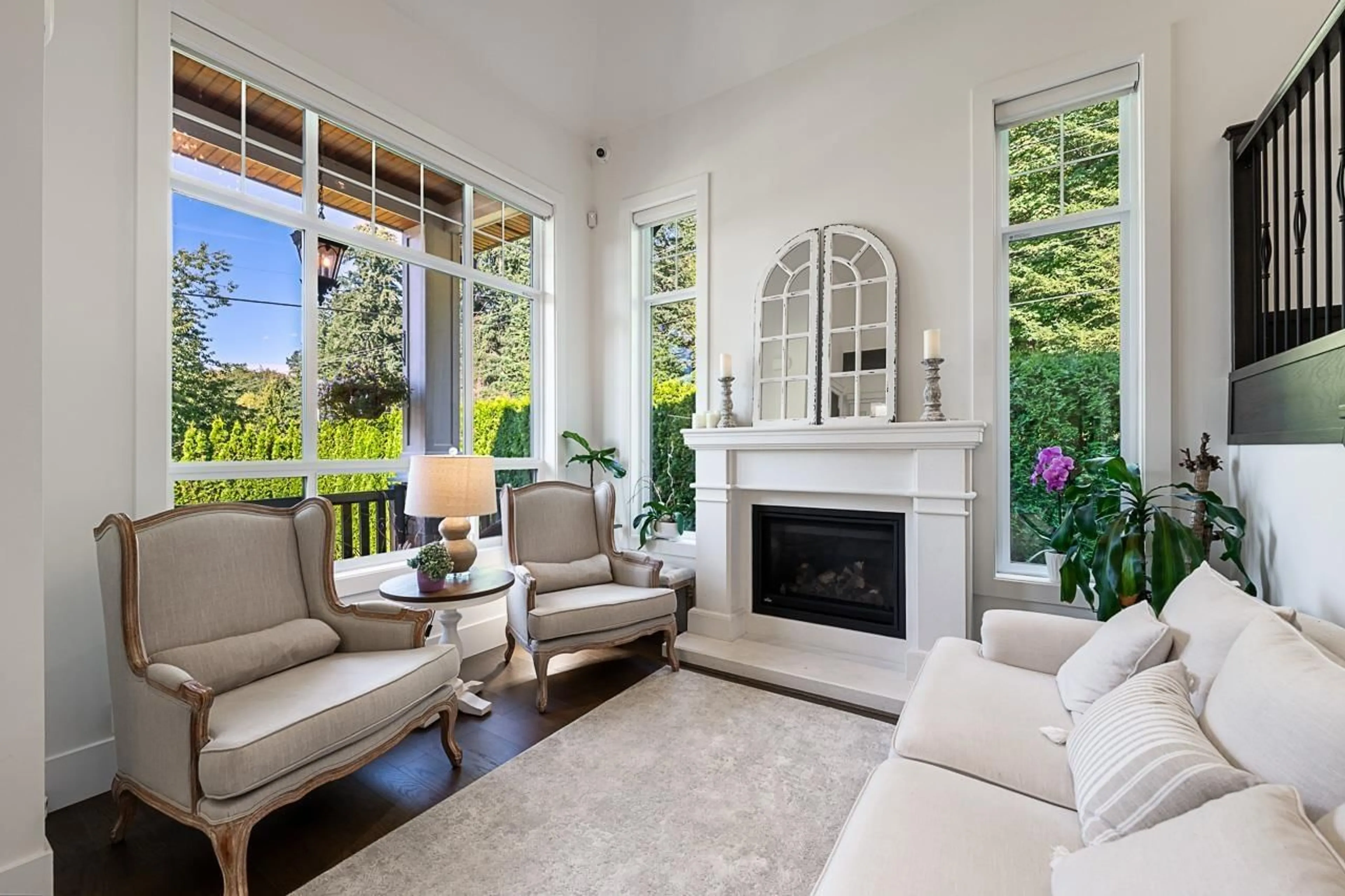 Living room with furniture, unknown for 12798 26B AVENUE, Surrey British Columbia V4A5X2