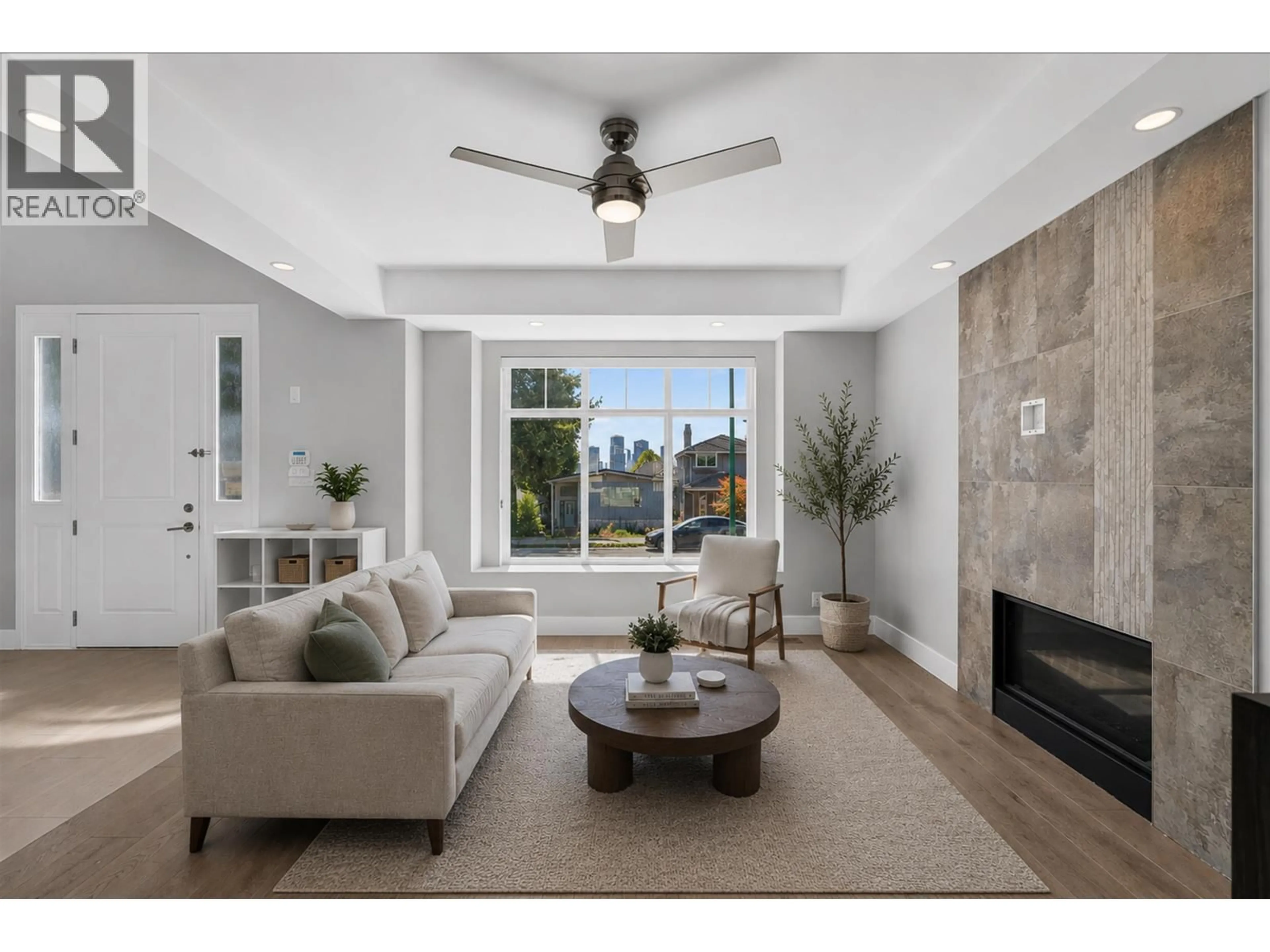 Living room with furniture, unknown for 4809 GEORGIA STREET, Burnaby British Columbia V5C2W1