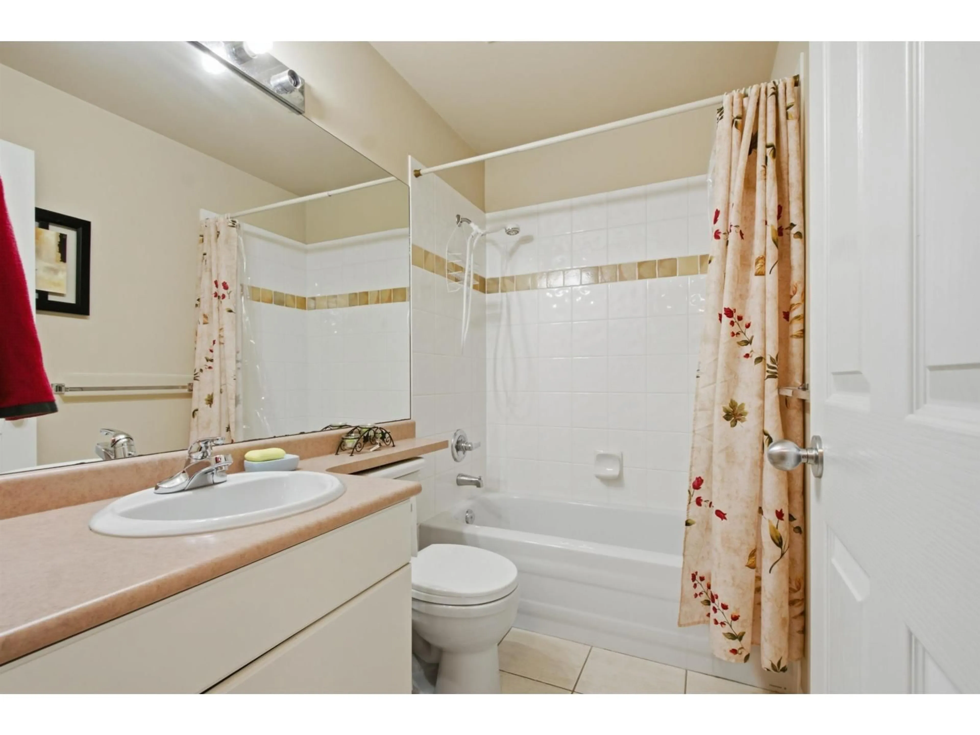 Standard bathroom, unknown for 69 - 8888 151 STREET, Surrey British Columbia V3R0Z9
