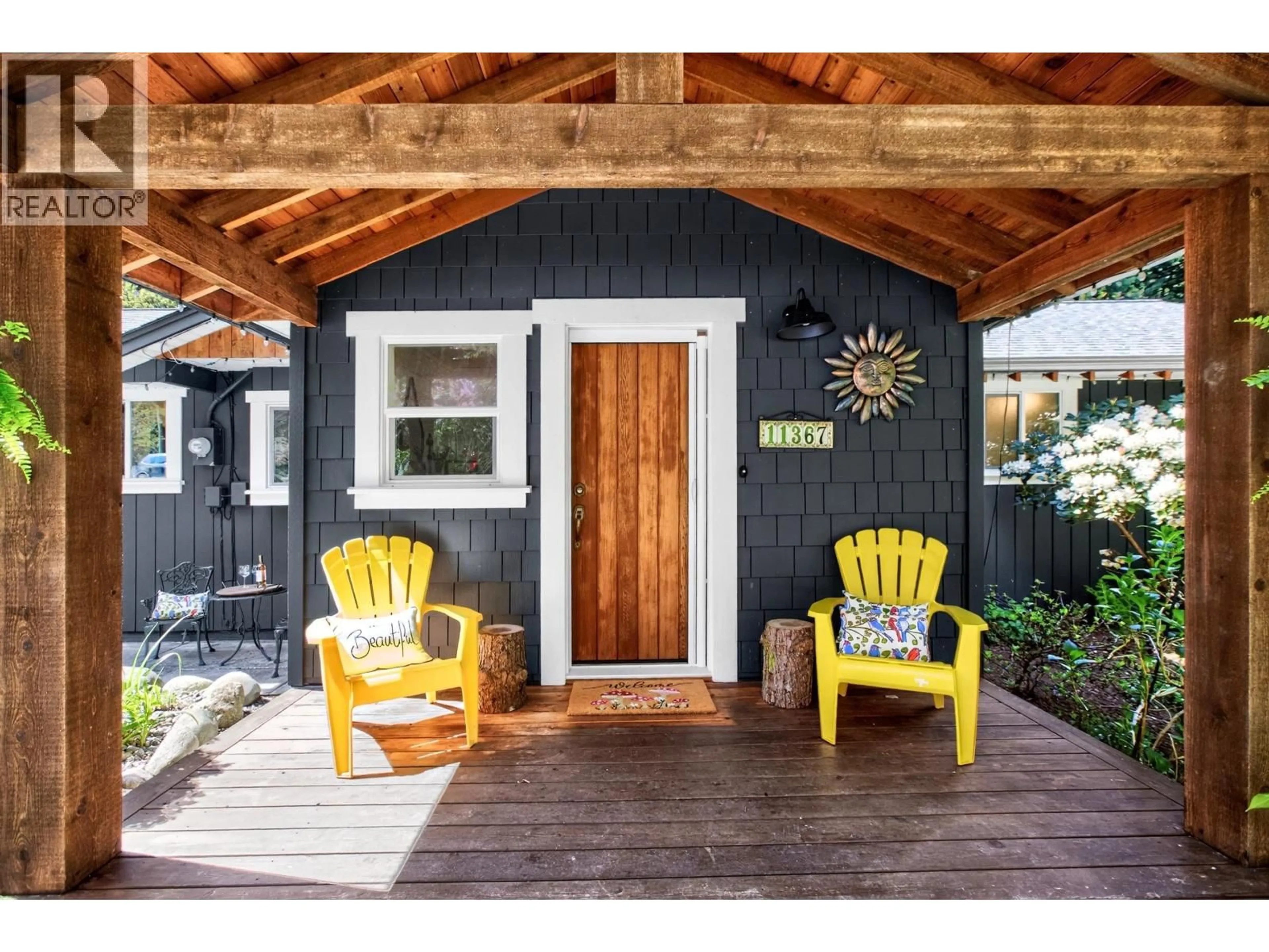 Indoor entryway for 11367 261 STREET, Maple Ridge British Columbia V2W1H2