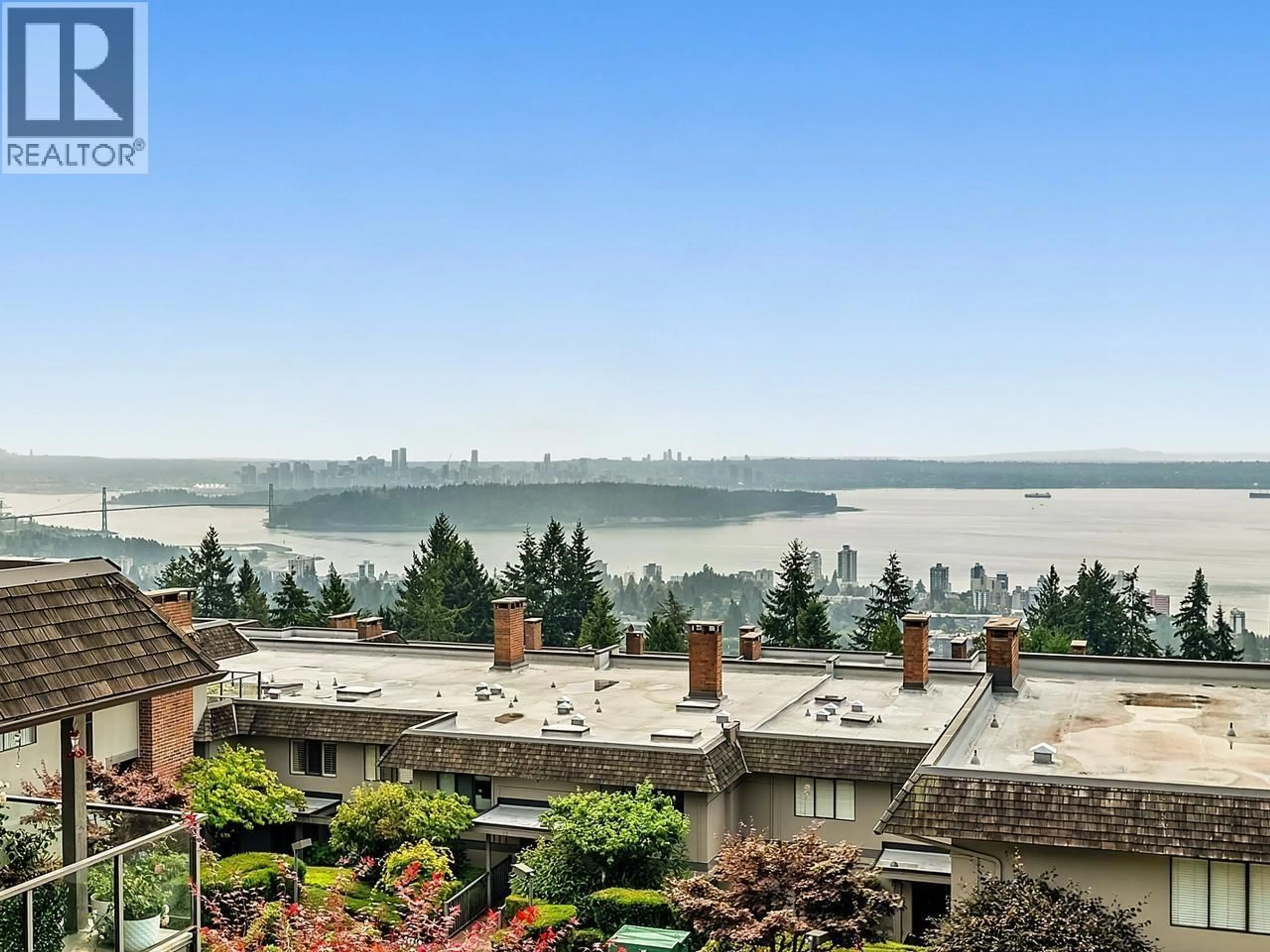 Patio, water/lake/river/ocean view for 31 - 2216 FOLKESTONE WAY, West Vancouver British Columbia V7S2X7