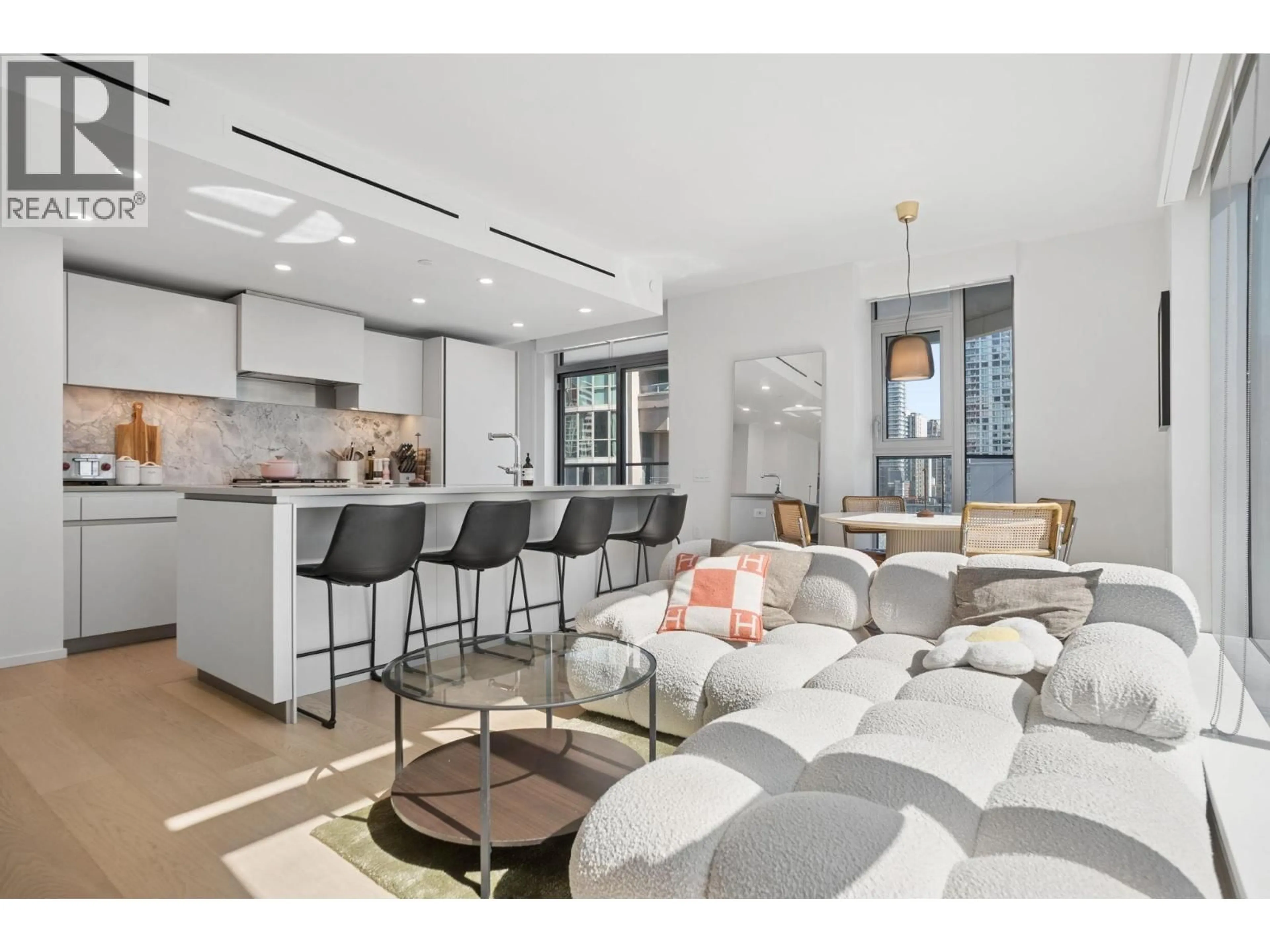 Open concept kitchen, unknown for 902 - 889 PACIFIC STREET, Vancouver British Columbia V6Z1C3