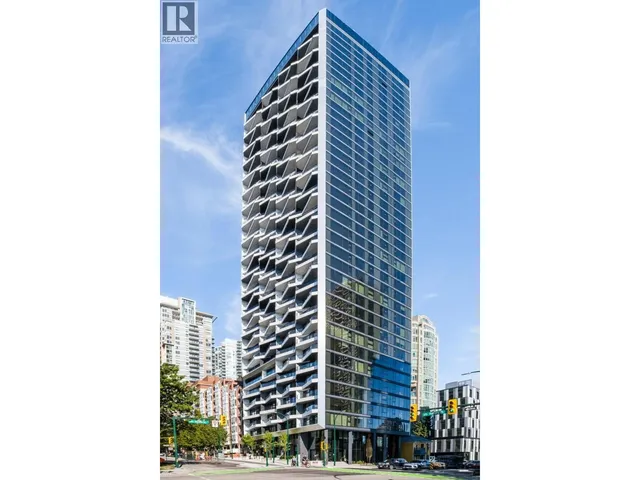 902 - 889 PACIFIC STREET, Vancouver 2