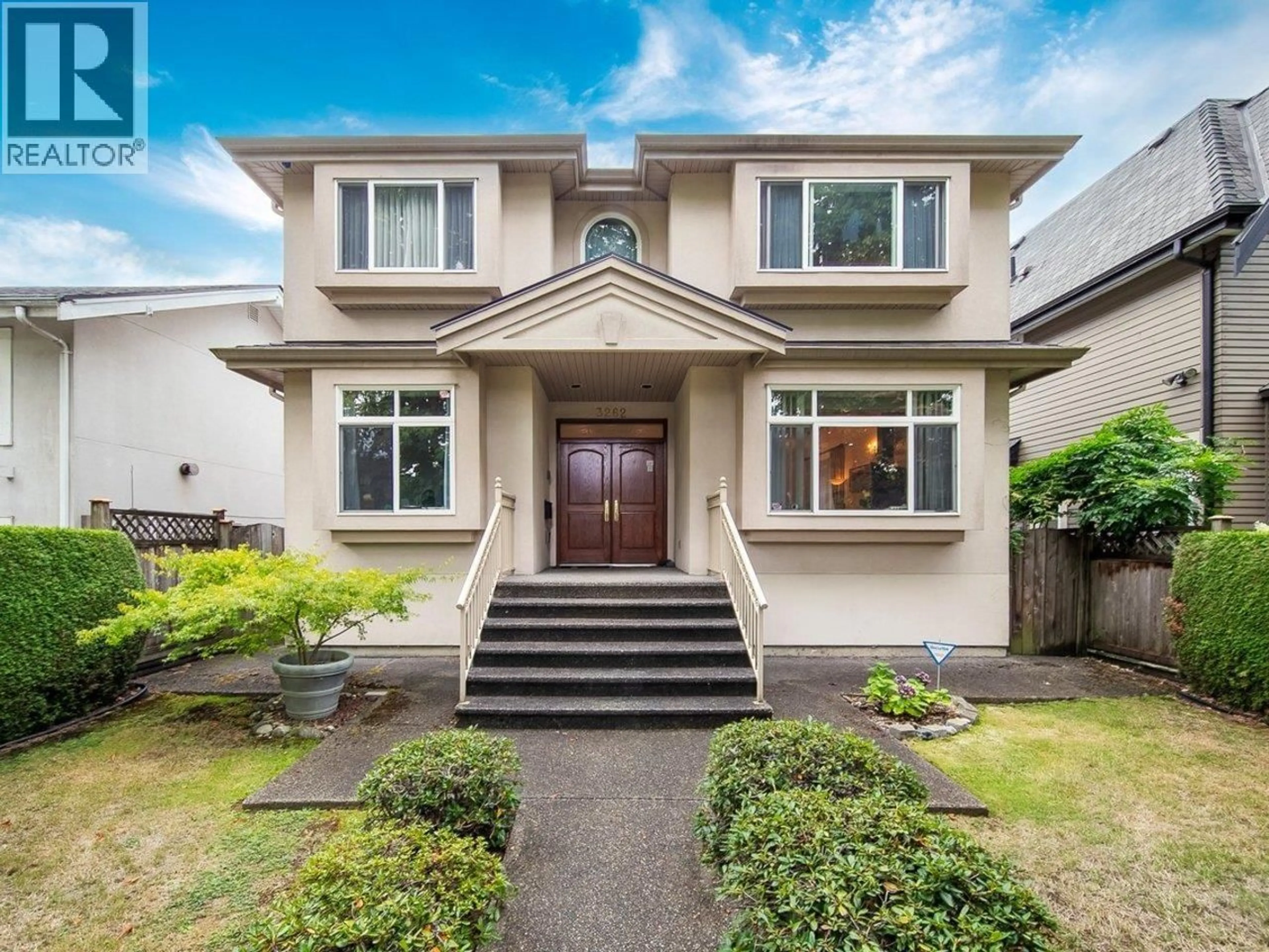 Home with vinyl exterior material, street for 3262 12TH AVENUE, Vancouver British Columbia V6K2R9