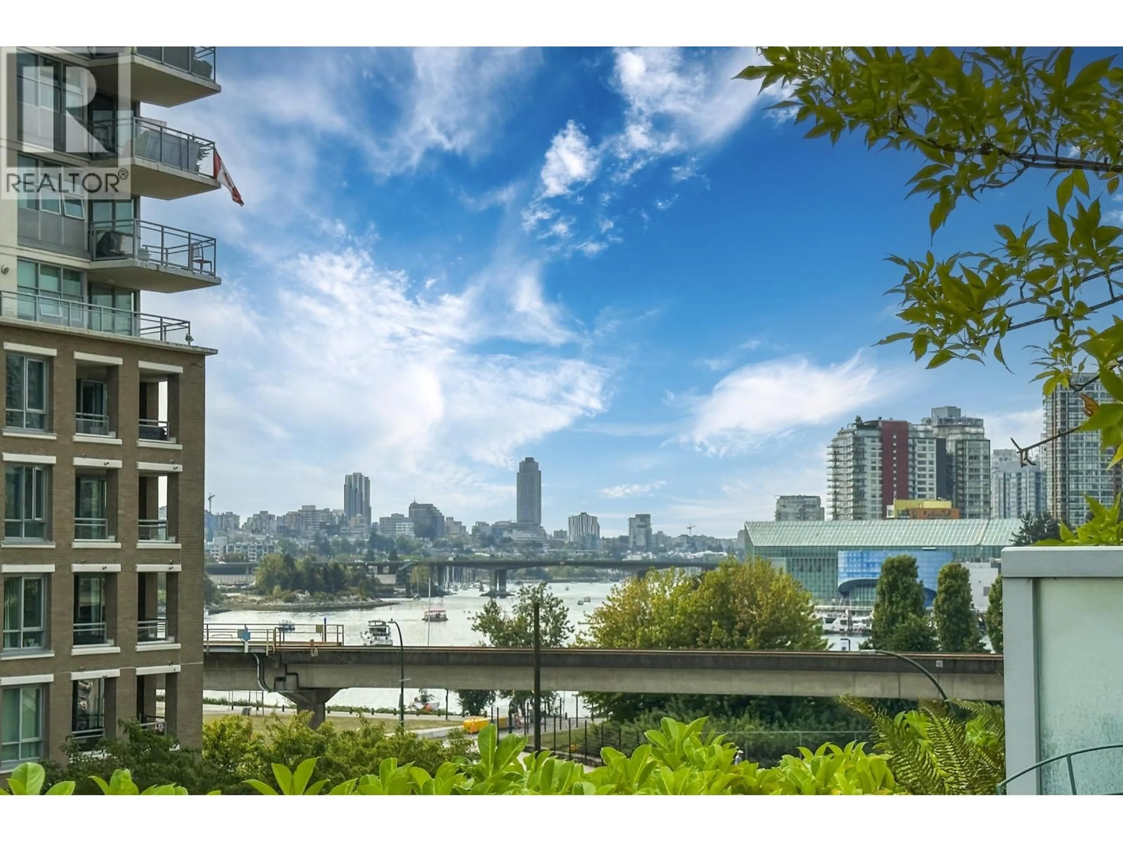 Patio, water/lake/river/ocean view for 306 - 125 MILROSS AVENUE, Vancouver British Columbia V6A0A1