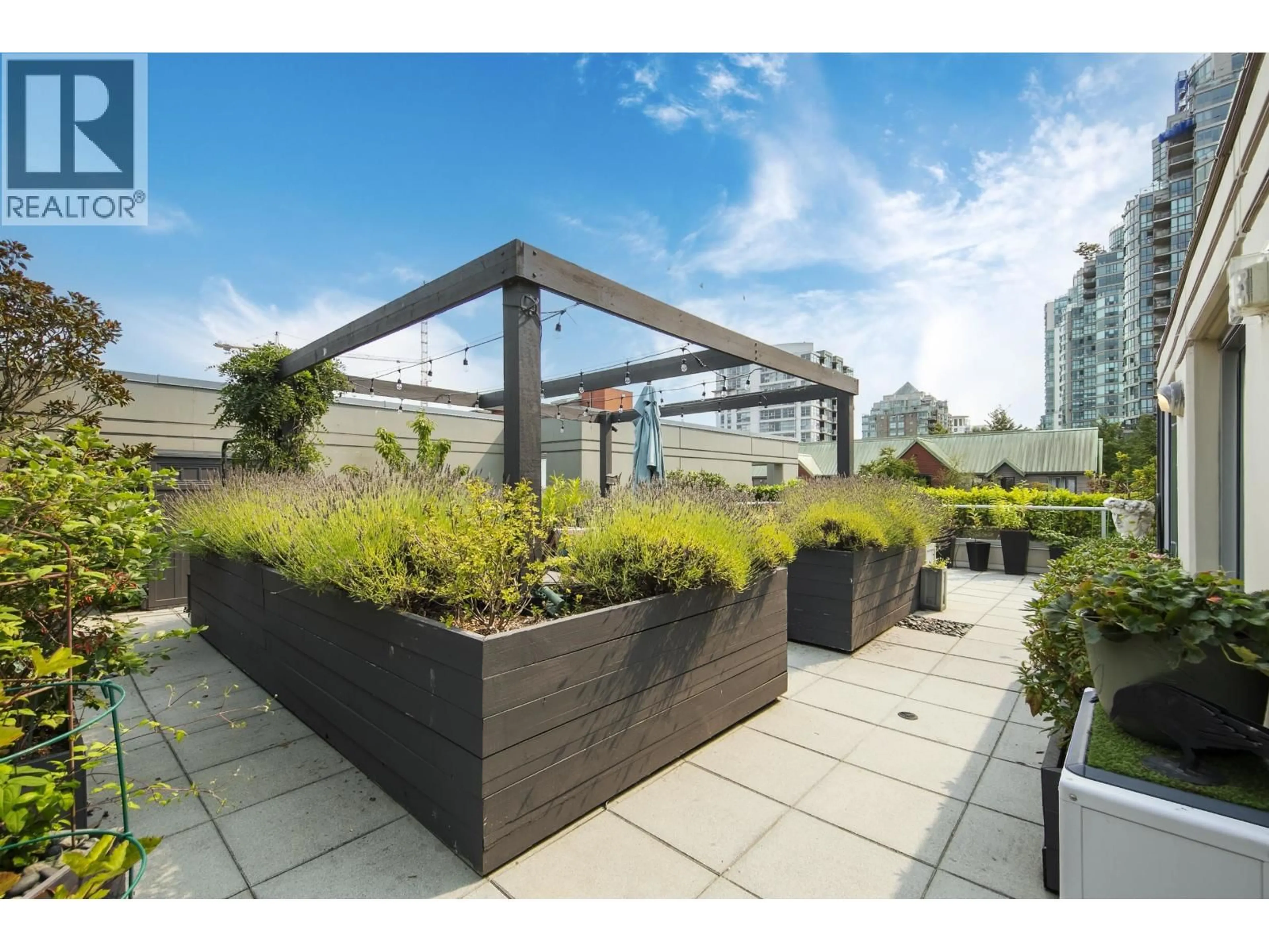 Patio, unknown for 306 - 125 MILROSS AVENUE, Vancouver British Columbia V6A0A1