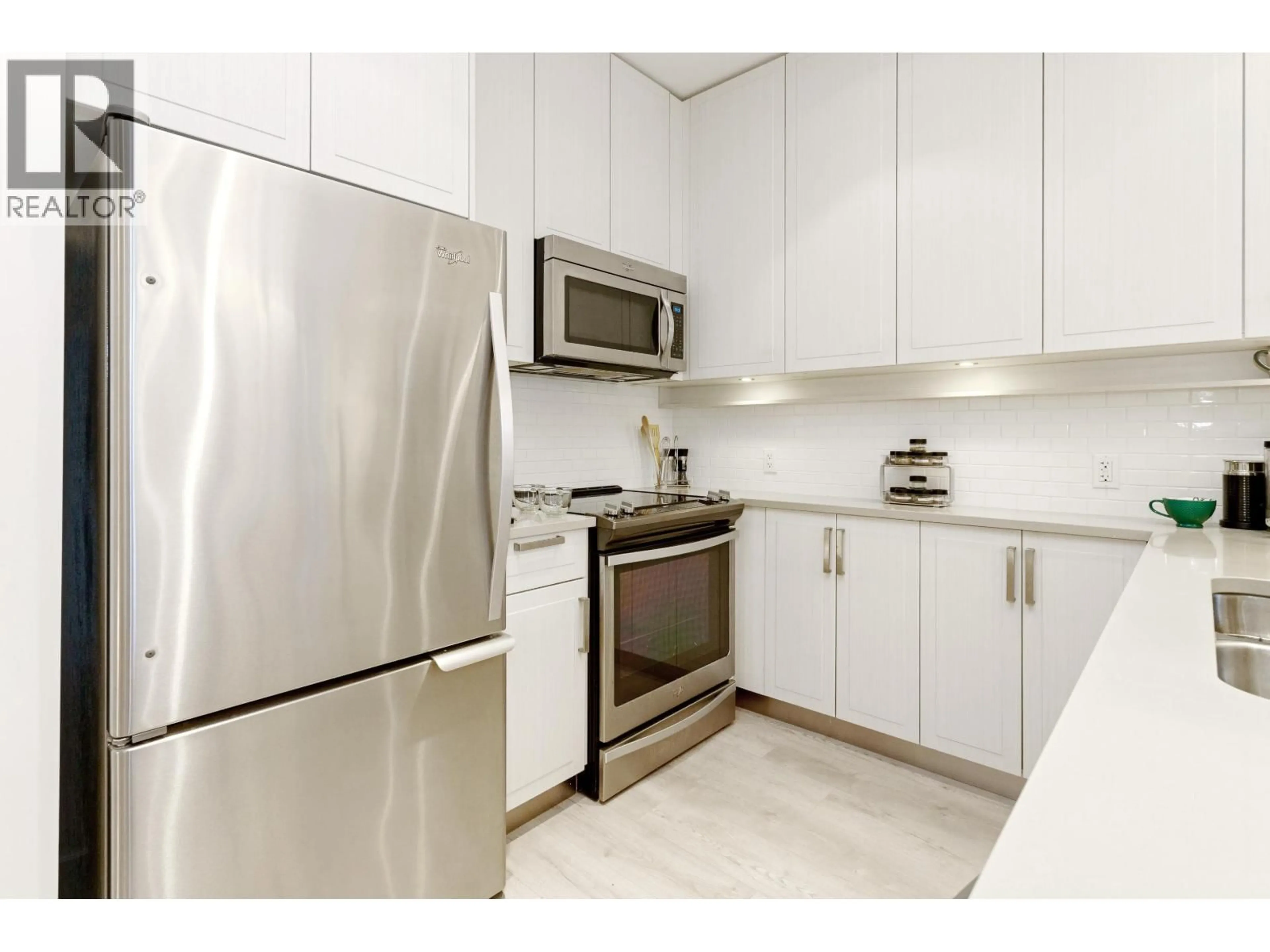 Standard kitchen, unknown for 117 - 2307 RANGER LANE, Port Coquitlam British Columbia V3B0L7