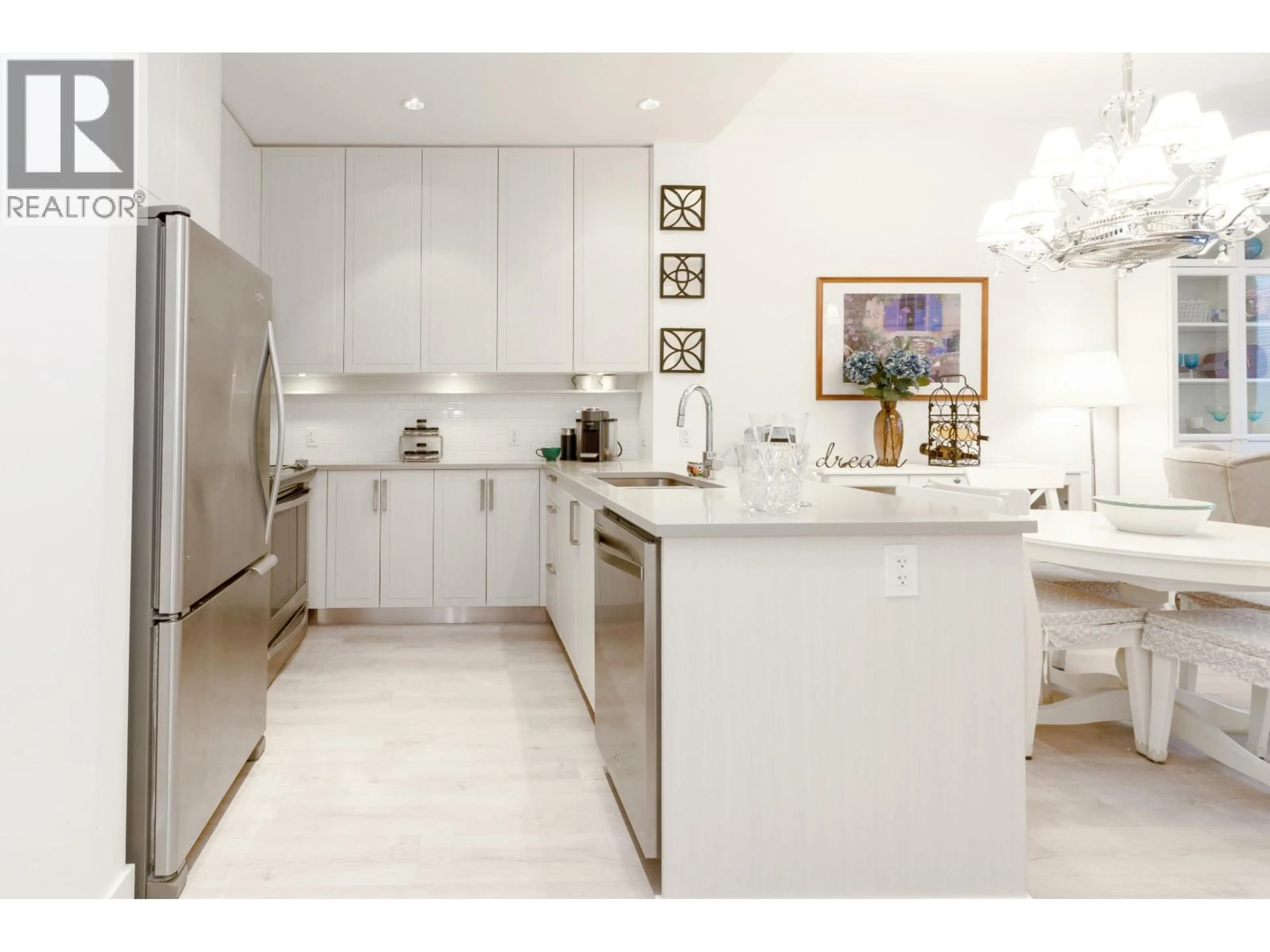 Contemporary kitchen, ceramic/tile floor for 117 - 2307 RANGER LANE, Port Coquitlam British Columbia V3B0L7
