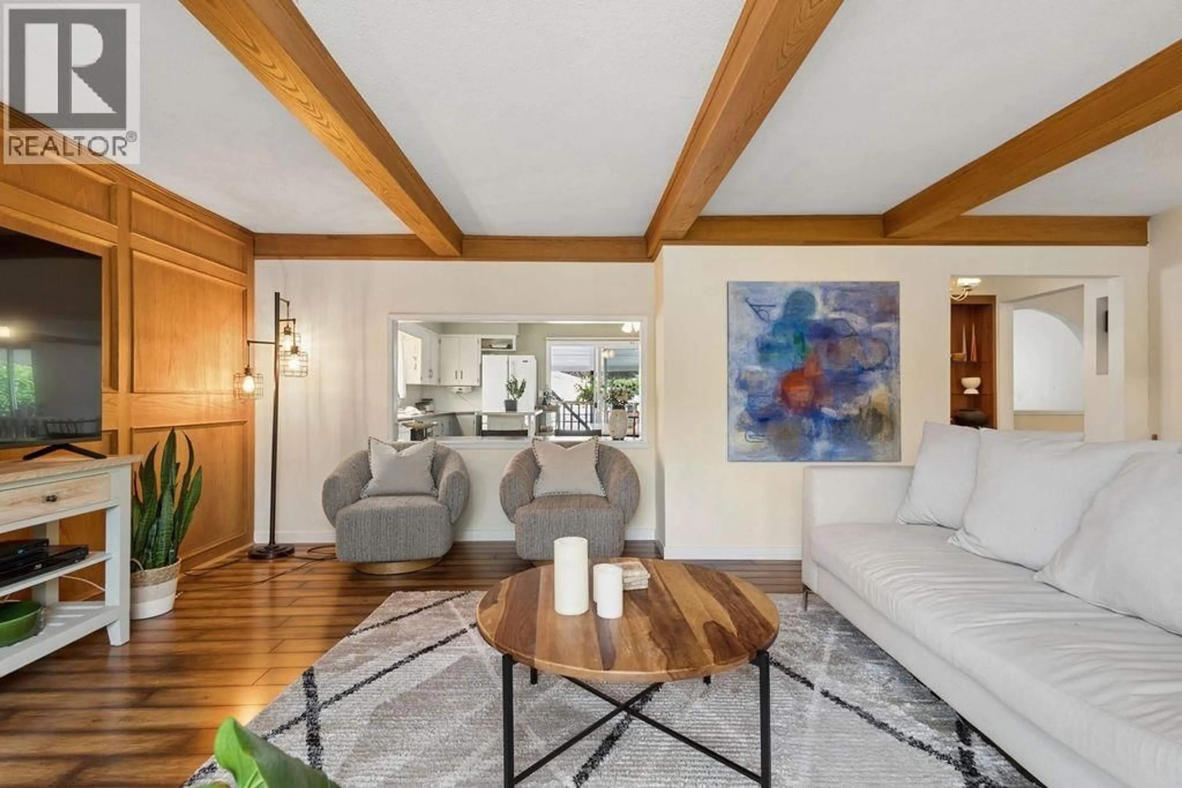 Living room with furniture, wood/laminate floor for 960 CLIFF AVENUE, Burnaby British Columbia V5A2J5