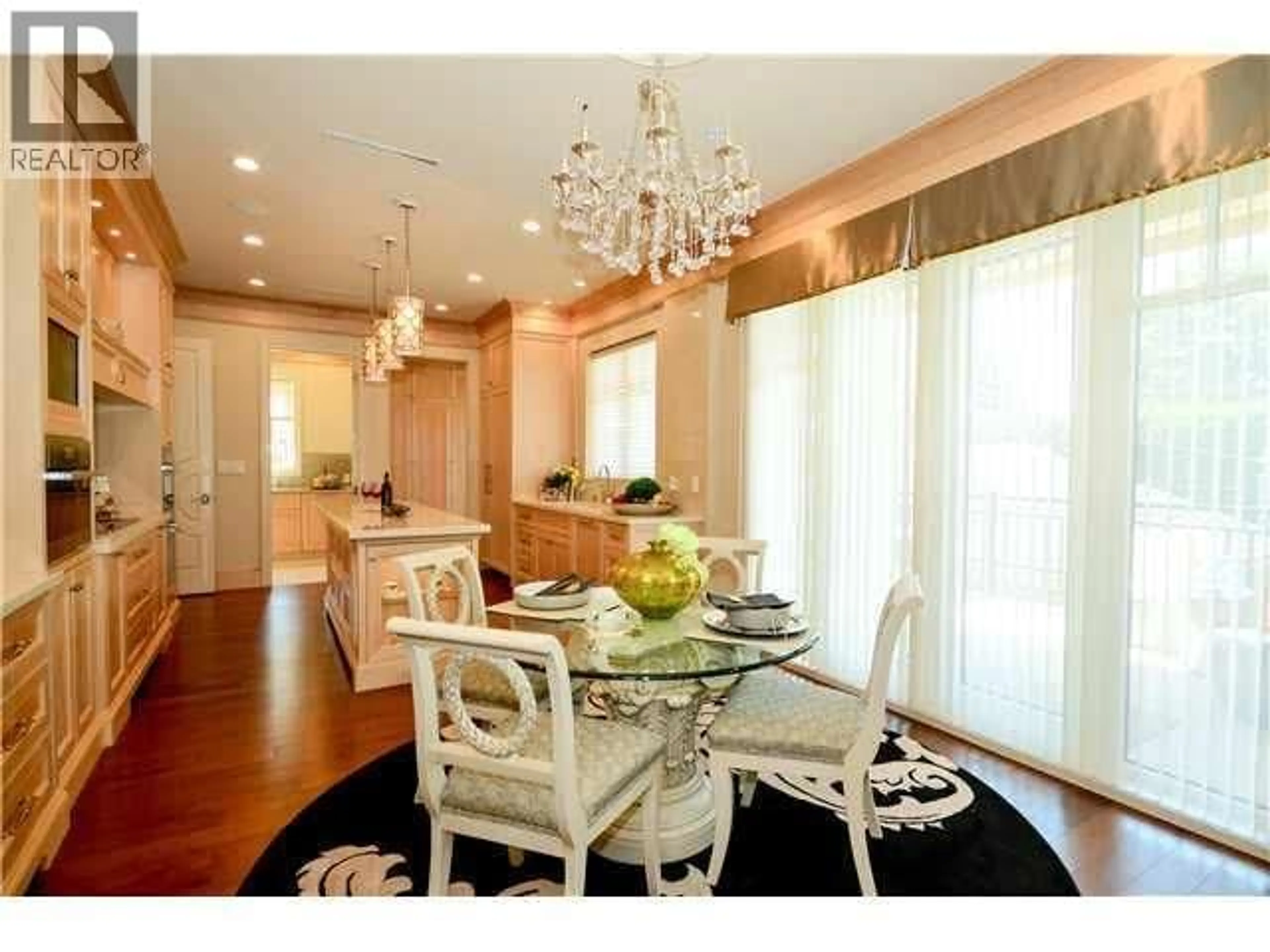 Dining room, wood/laminate floor for 4239 PINE CRESCENT, Vancouver British Columbia V6J4K8