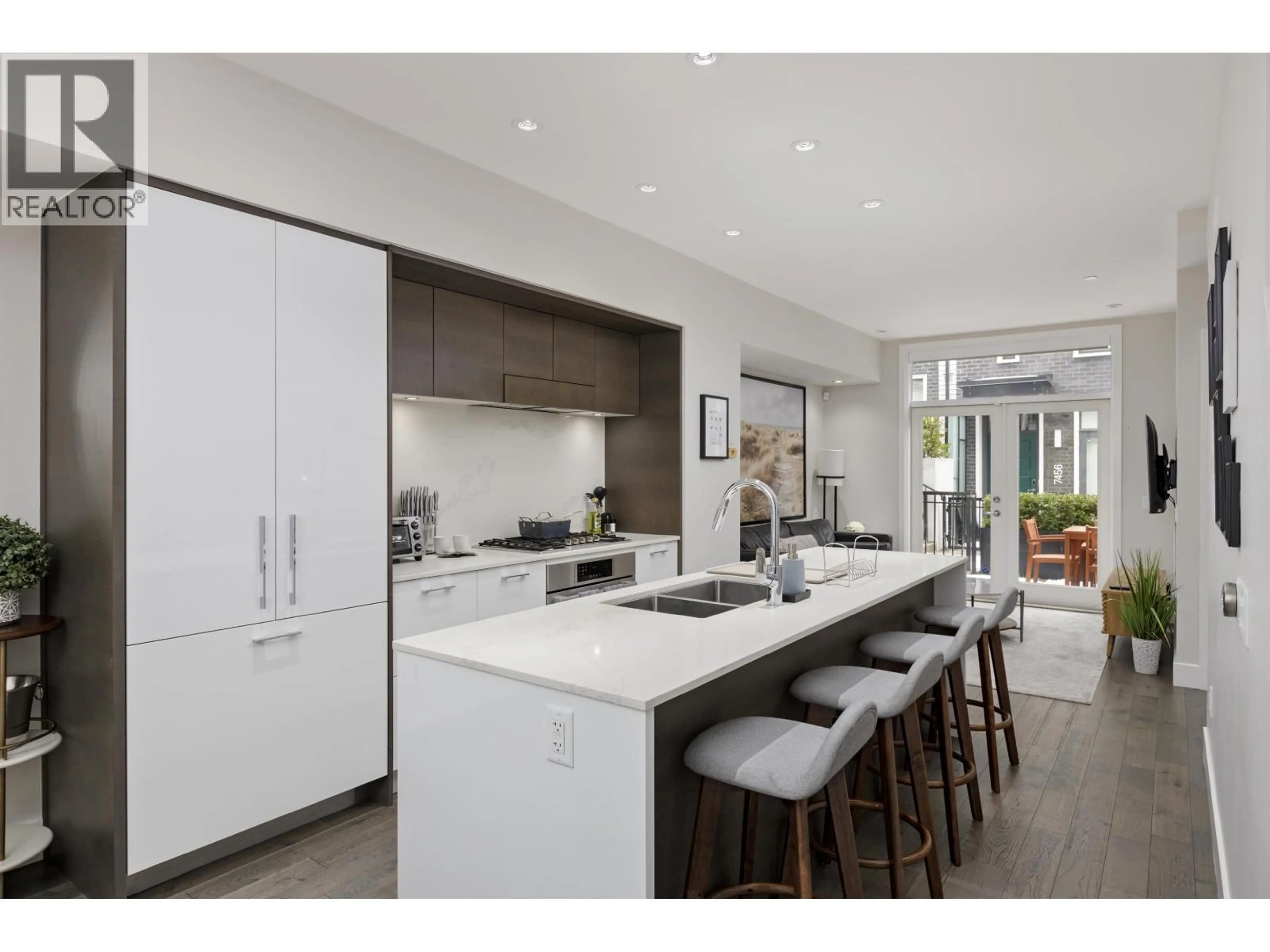 Open concept kitchen, ceramic/tile floor for 7476 GRANVILLE STREET, Vancouver British Columbia V6P0G1