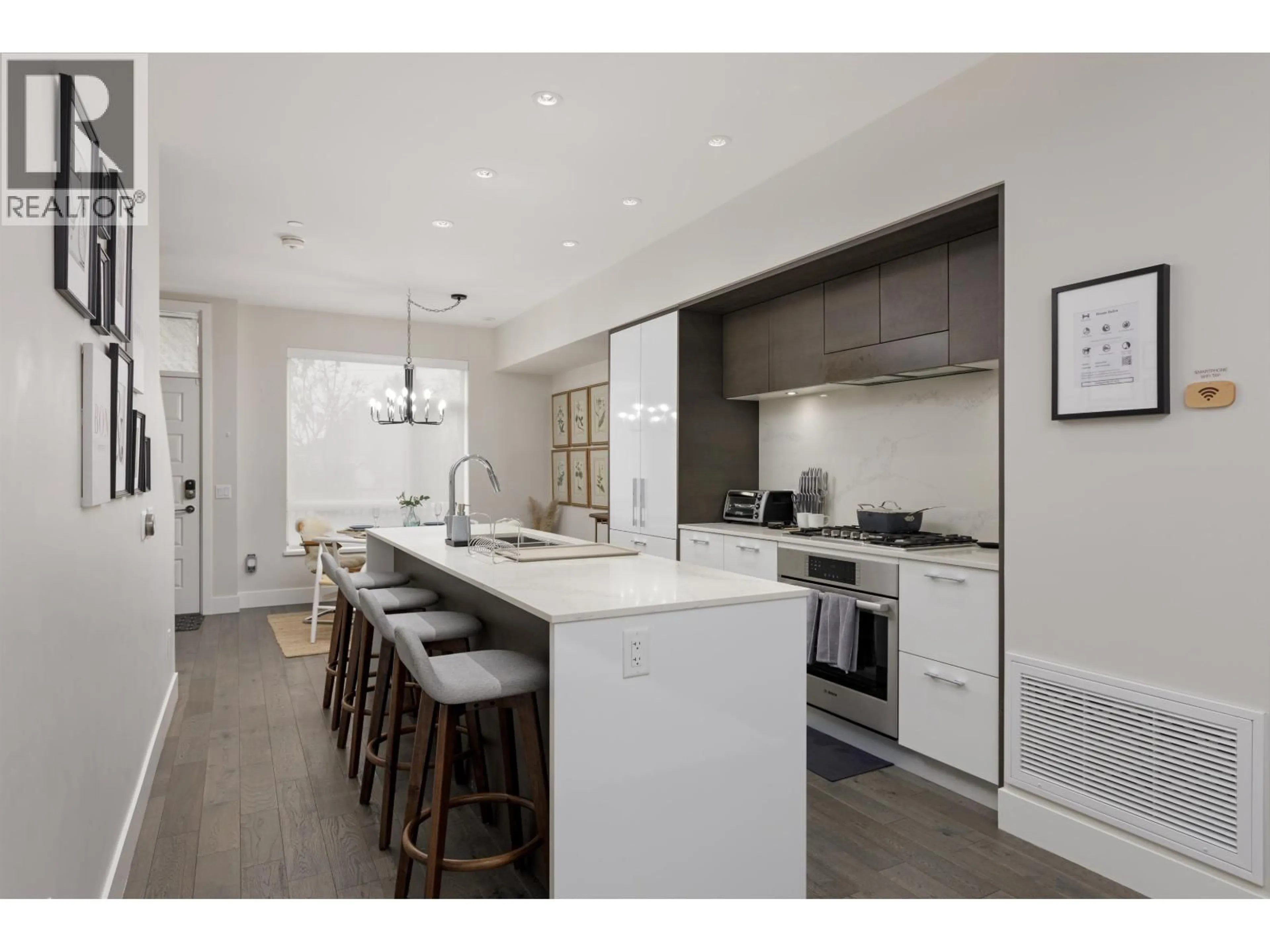 Open concept kitchen, ceramic/tile floor for 7476 GRANVILLE STREET, Vancouver British Columbia V6P0G1