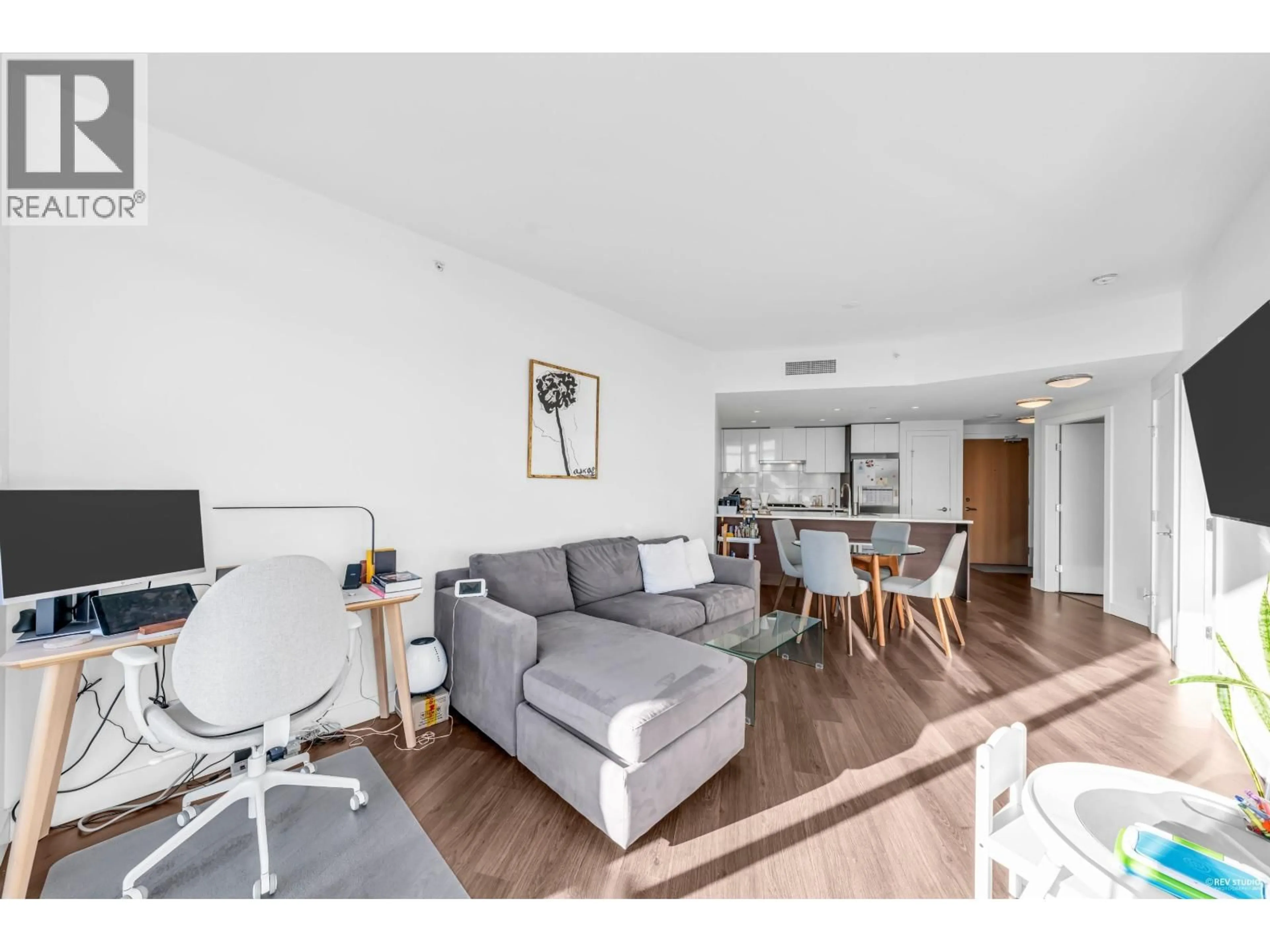 Living room with furniture, unknown for 716 - 3557 SAWMILL CRESCENT, Vancouver British Columbia V5S0E2