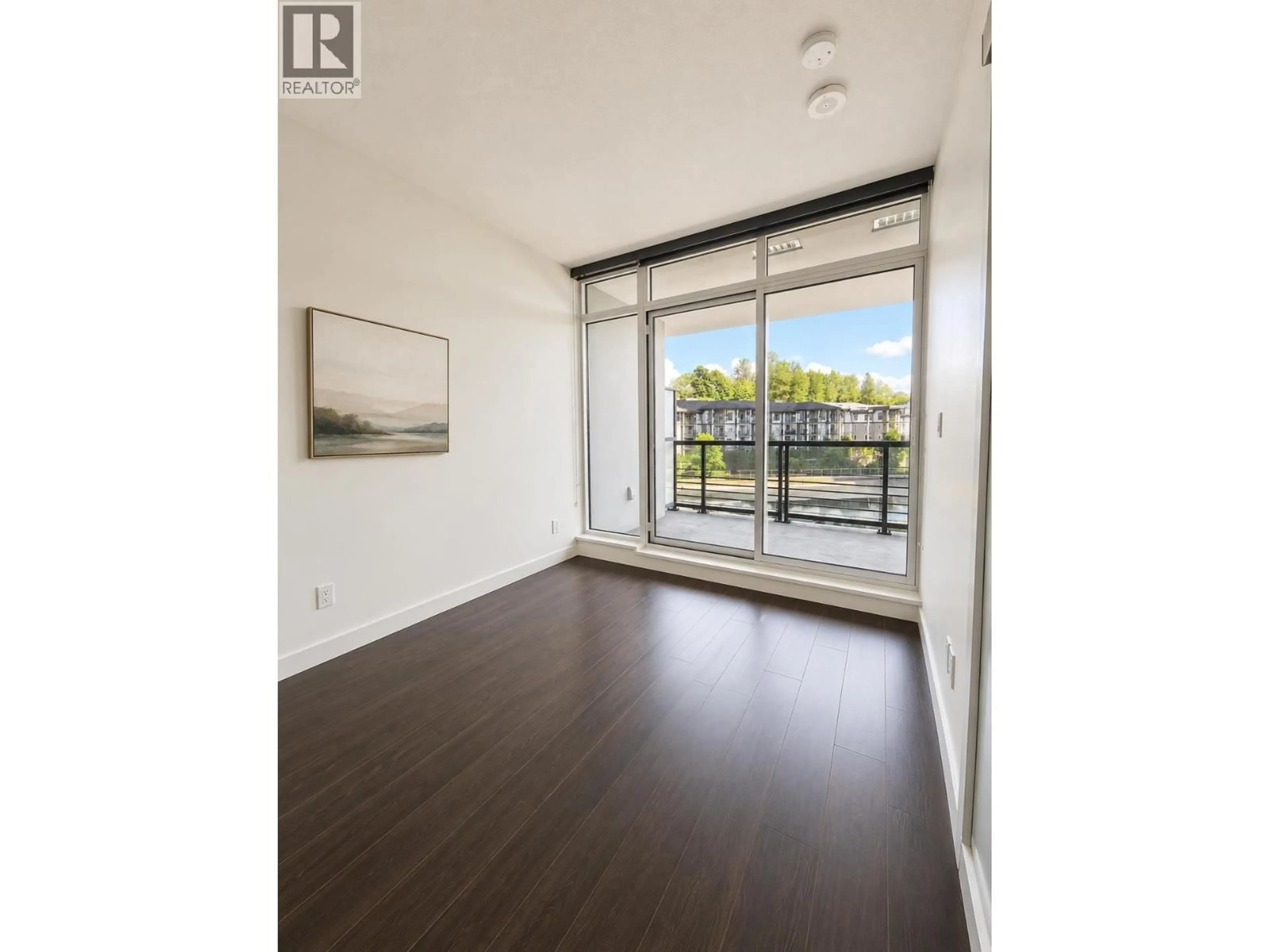 A pic of a room for 407 - 4720 LOUGHEED HIGHWAY, Burnaby British Columbia V5C0M8