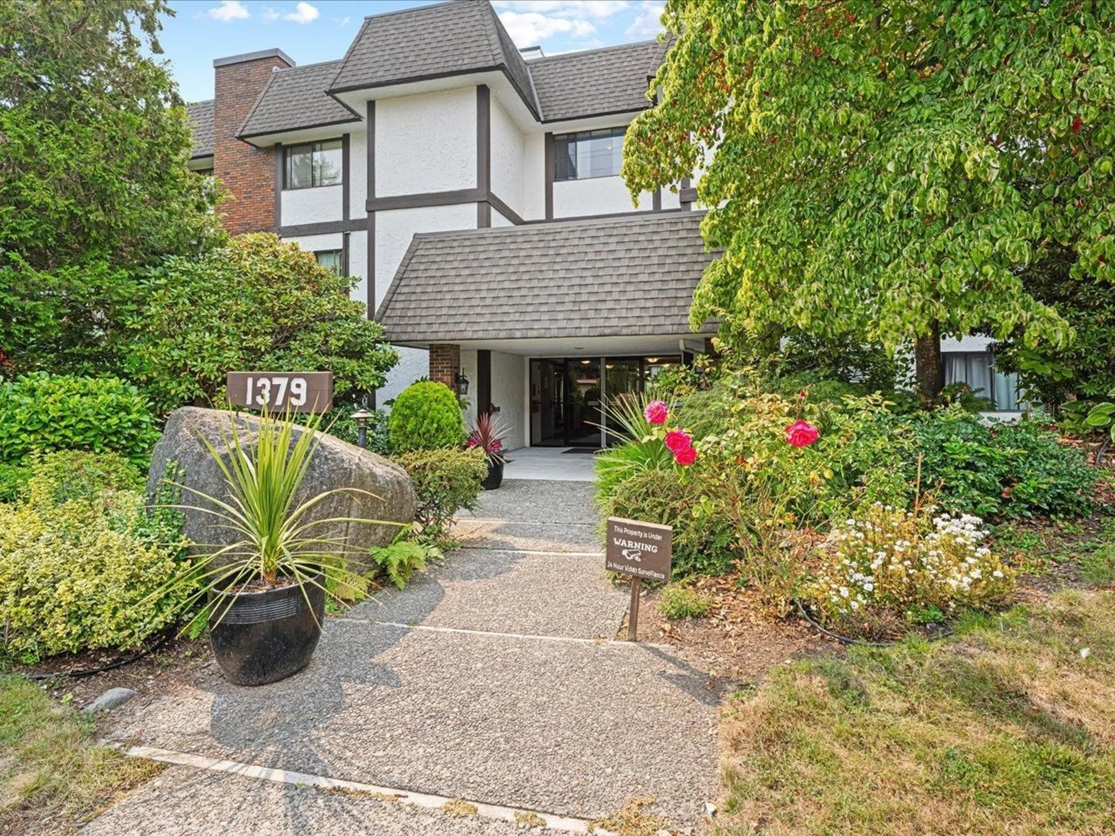 Unknown for 201 - 1379 MERKLIN STREET, White Rock British Columbia V4B4C2