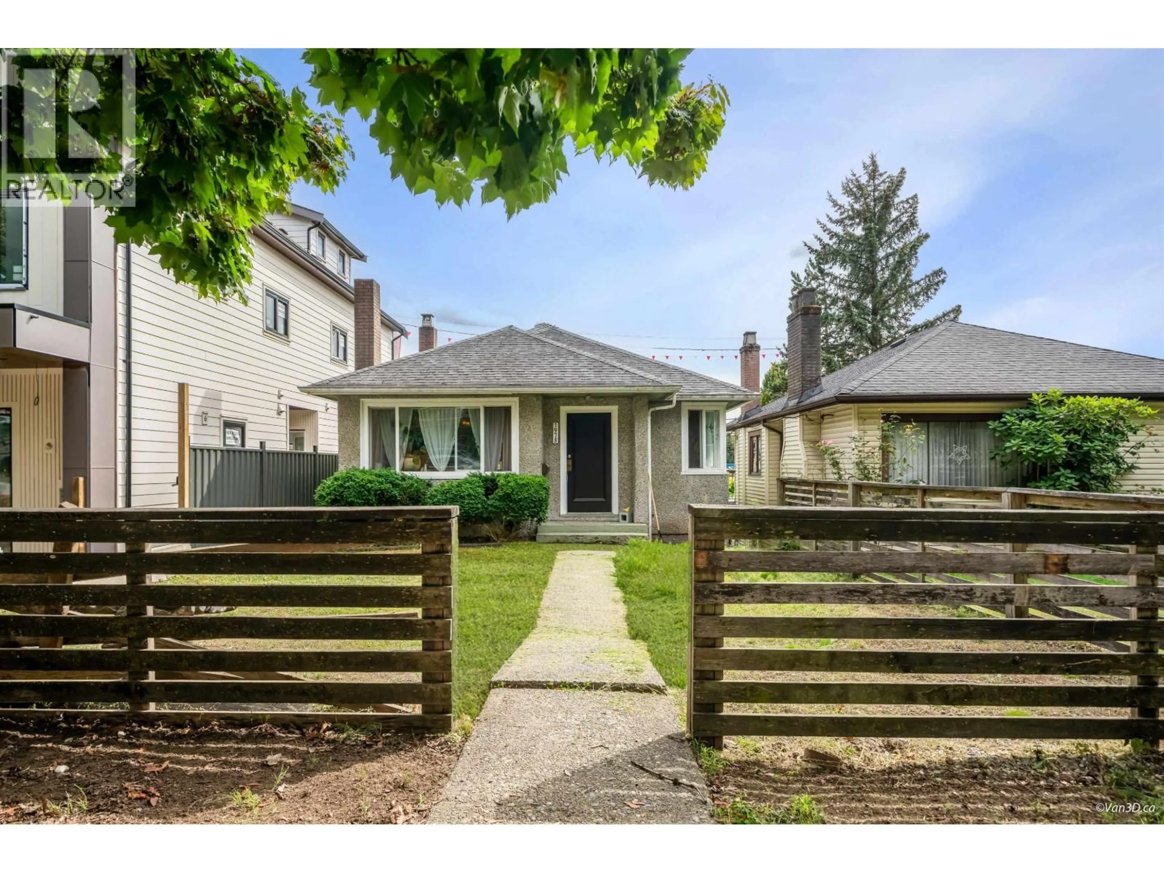 Unknown for 1978 8TH AVENUE, Vancouver British Columbia V5N1V1