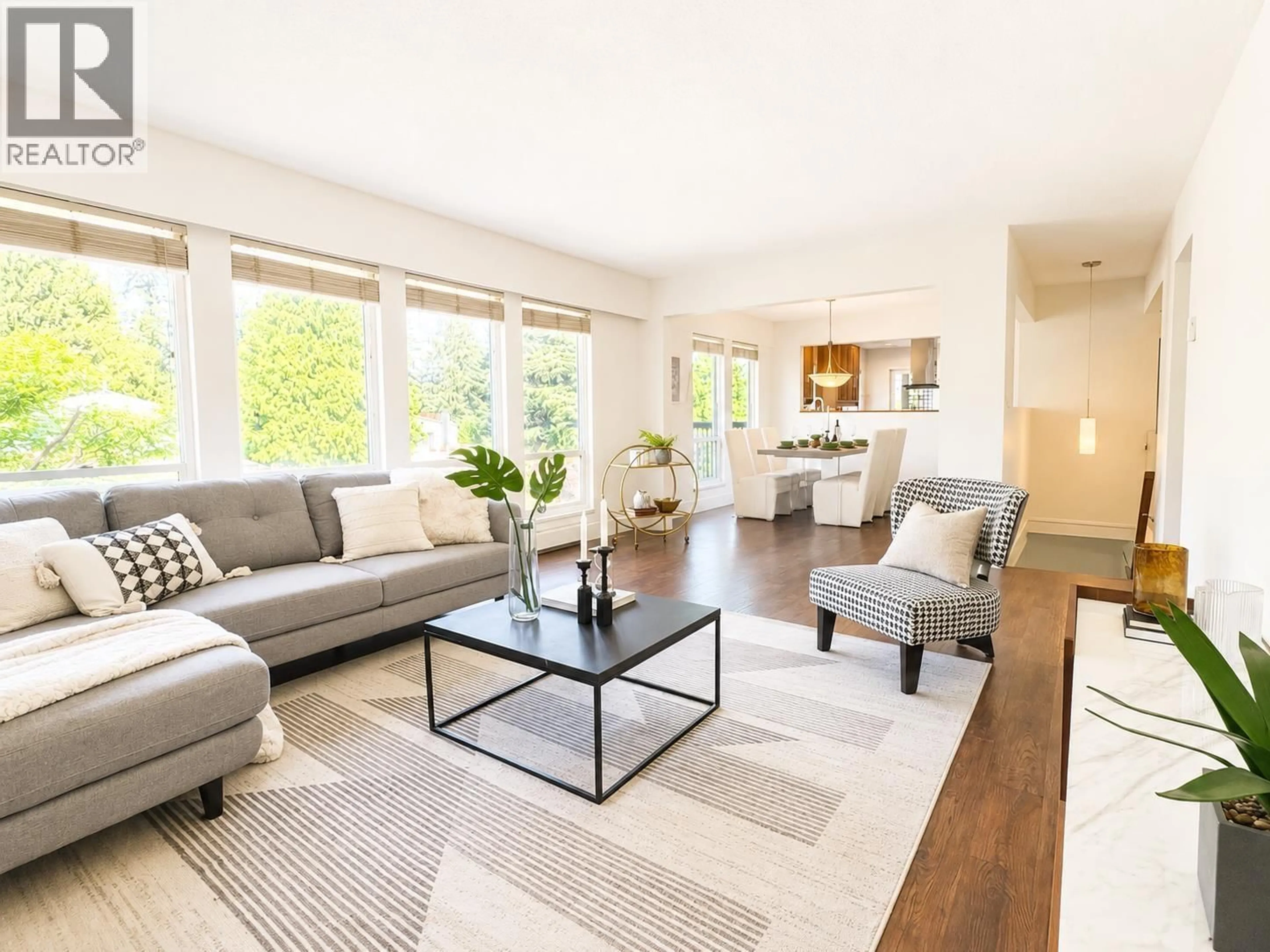 Living room with furniture, unknown for 5372 5B AVENUE, Delta British Columbia V4M1K5