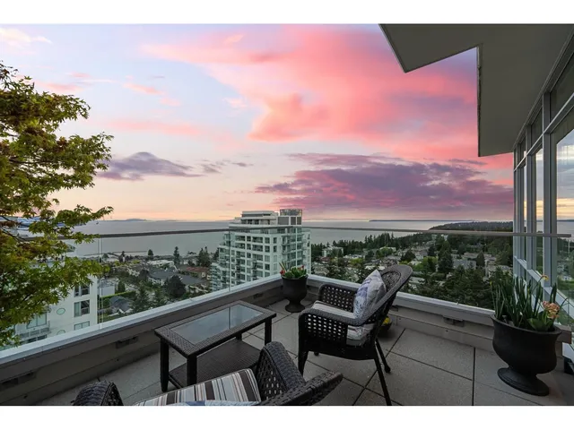 PH2 - 1473 JOHNSTON ROAD, White Rock 5