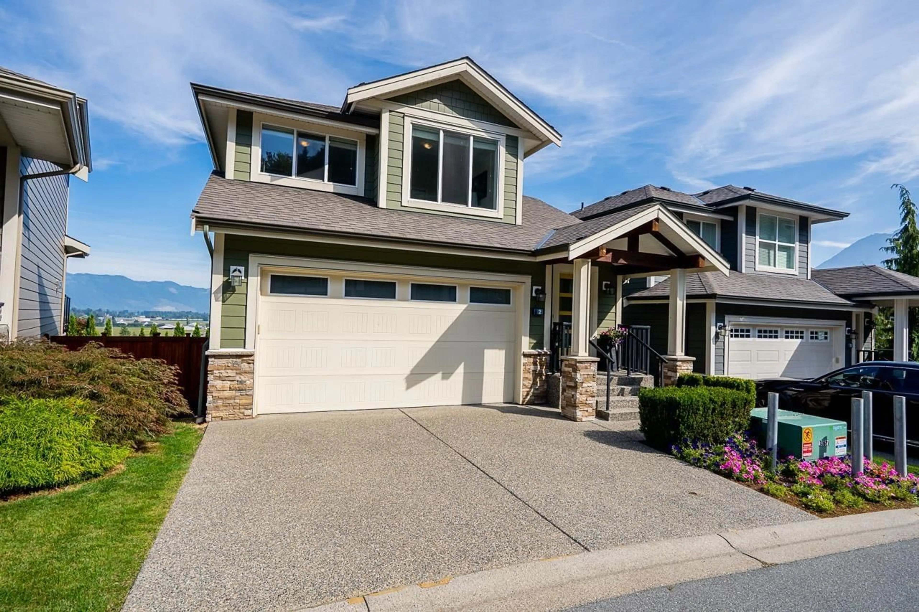 Home with vinyl exterior material, street for 2 - 50634 LEDGESTONE PLACE, Chilliwack British Columbia V2P0E7