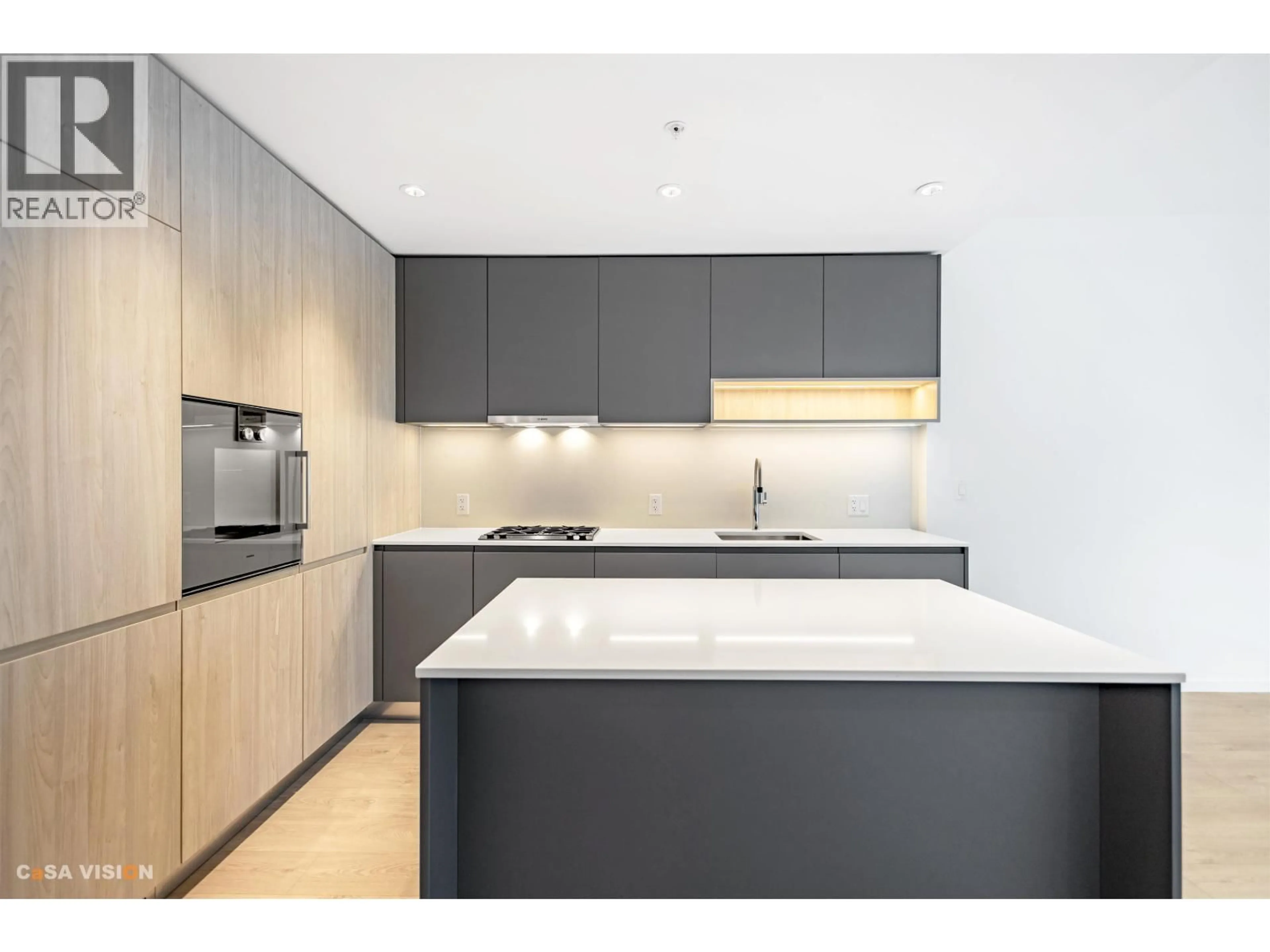 Standard kitchen, unknown for 905 - 6500 MINORU BOULEVARD, Richmond British Columbia V6Y0N2