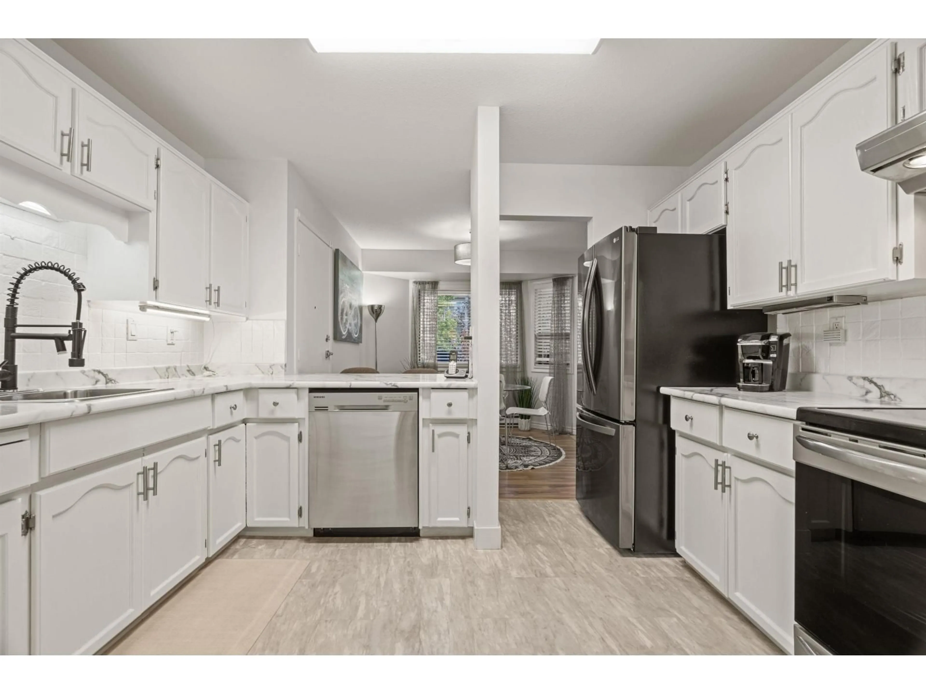 Open concept kitchen, unknown for 2 - 7455 HURON STREET, Chilliwack British Columbia V2R2R9