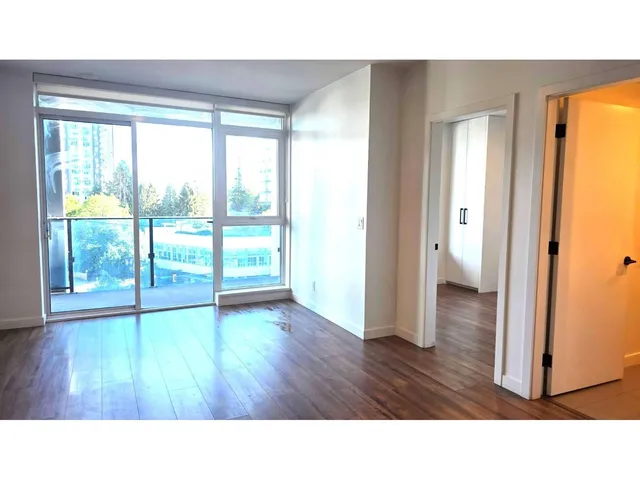 809 - 10448 UNIVERSITY DRIVE, Surrey 5