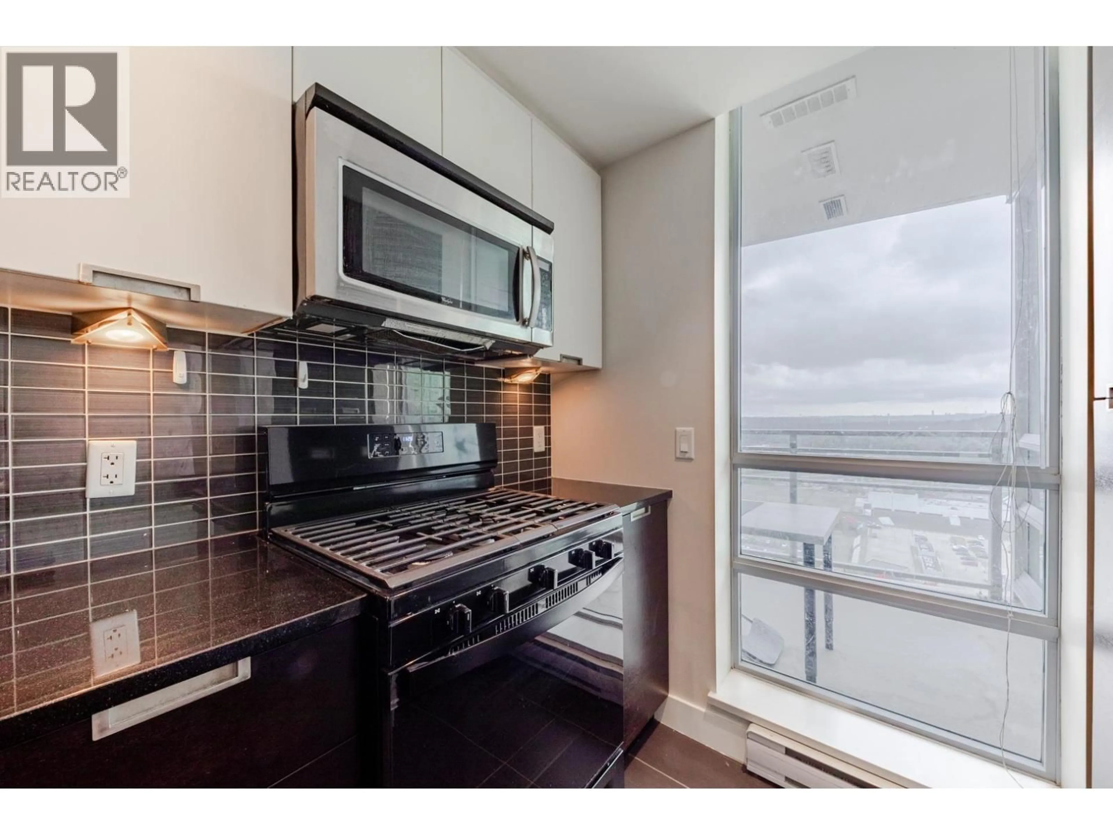 Standard kitchen, wood/laminate floor for 2707 - 2968 GLEN DRIVE, Coquitlam British Columbia V3B0C4