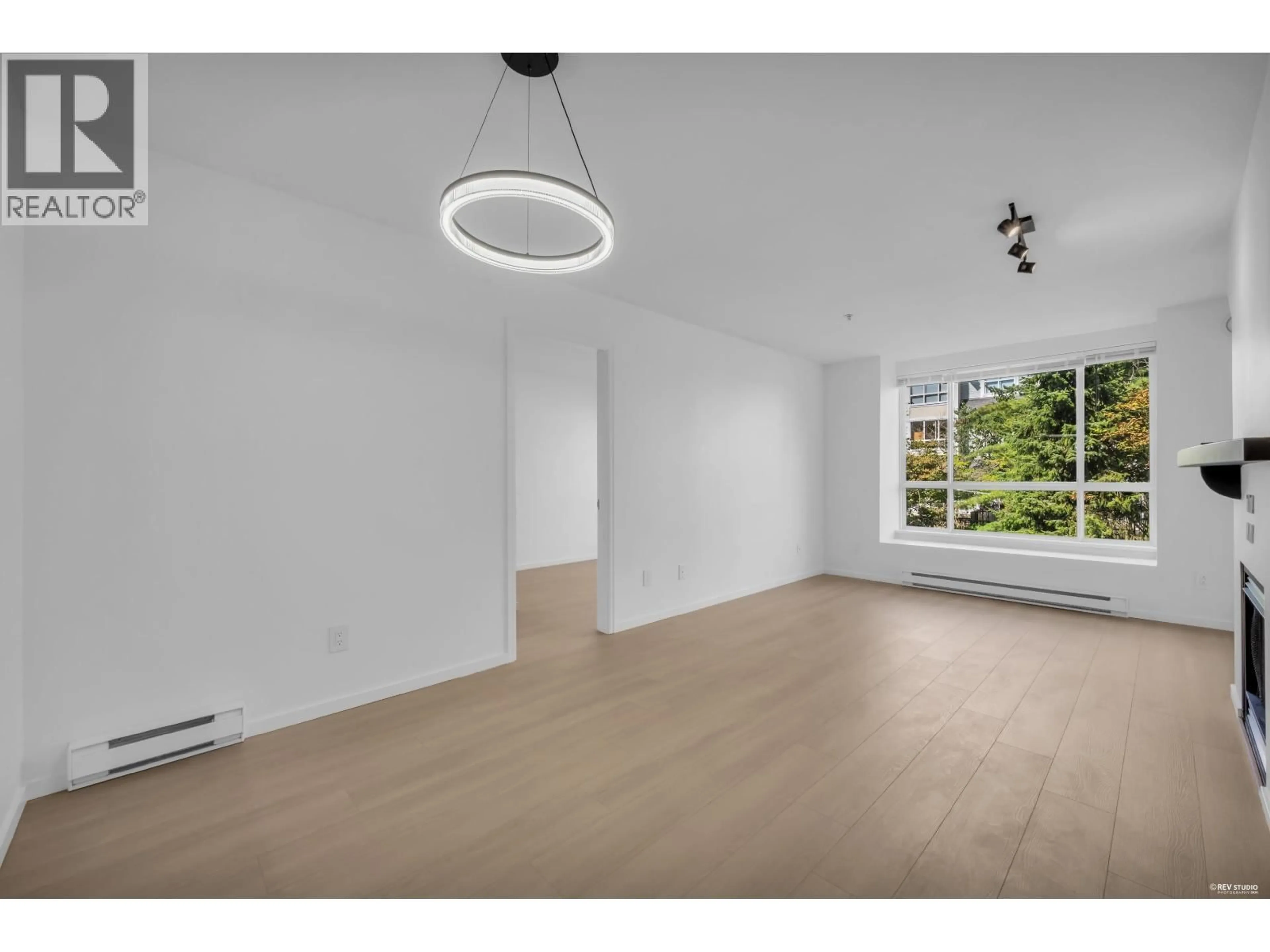 A pic of a room for 306 - 6833 VILLAGE GREEN, Burnaby British Columbia V5E4M1